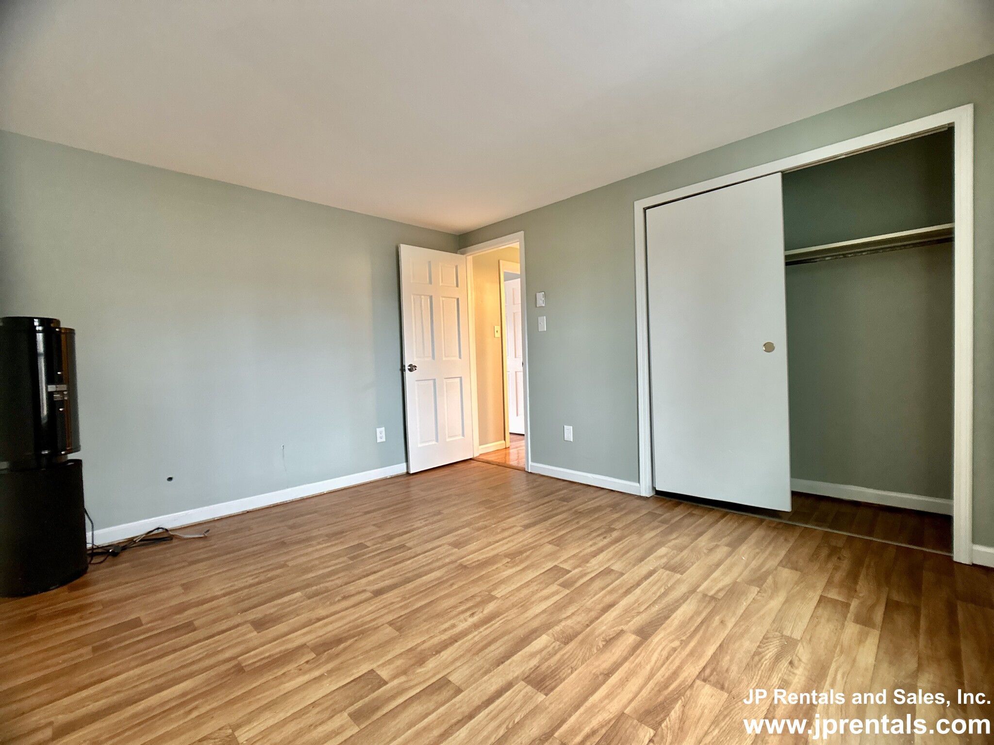 638 Canterbury St, Roslindale