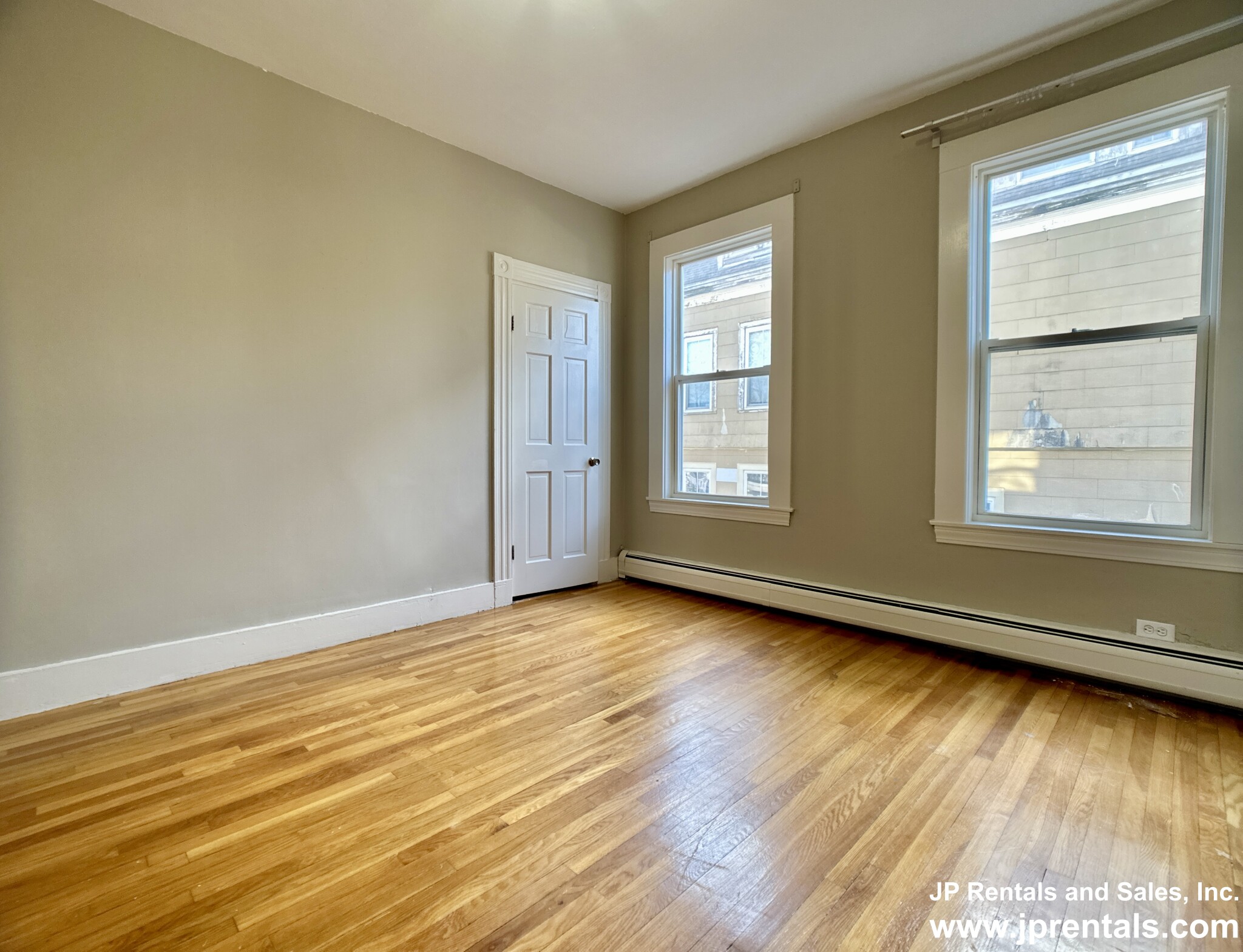 30 Amherst St, Roslindale