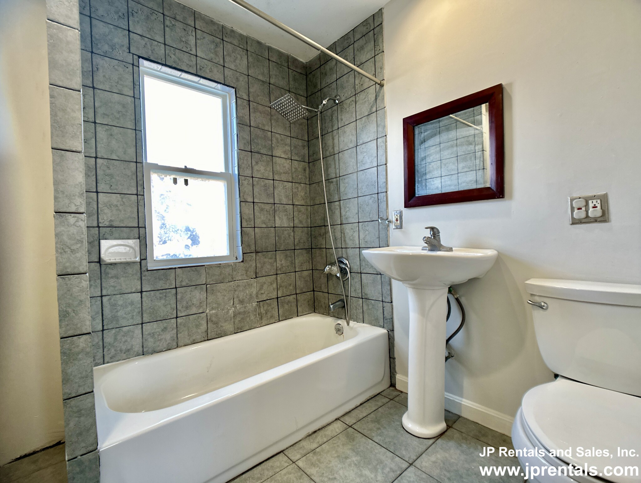 30 Amherst St, Roslindale