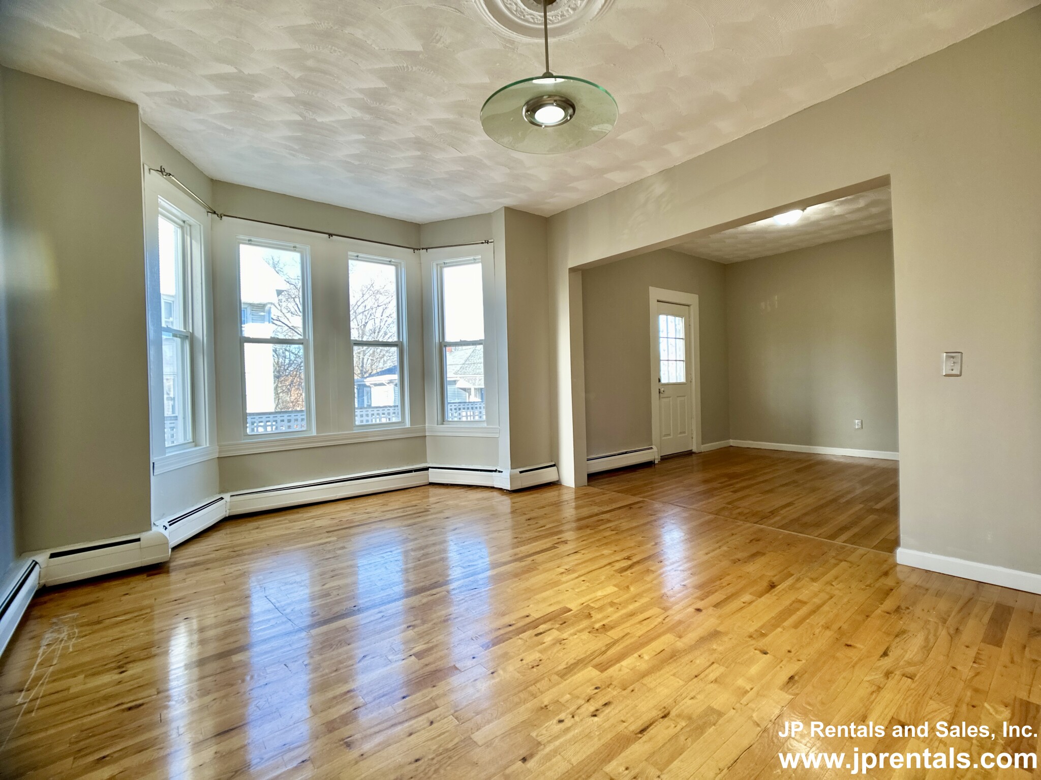 30 Amherst St, Roslindale