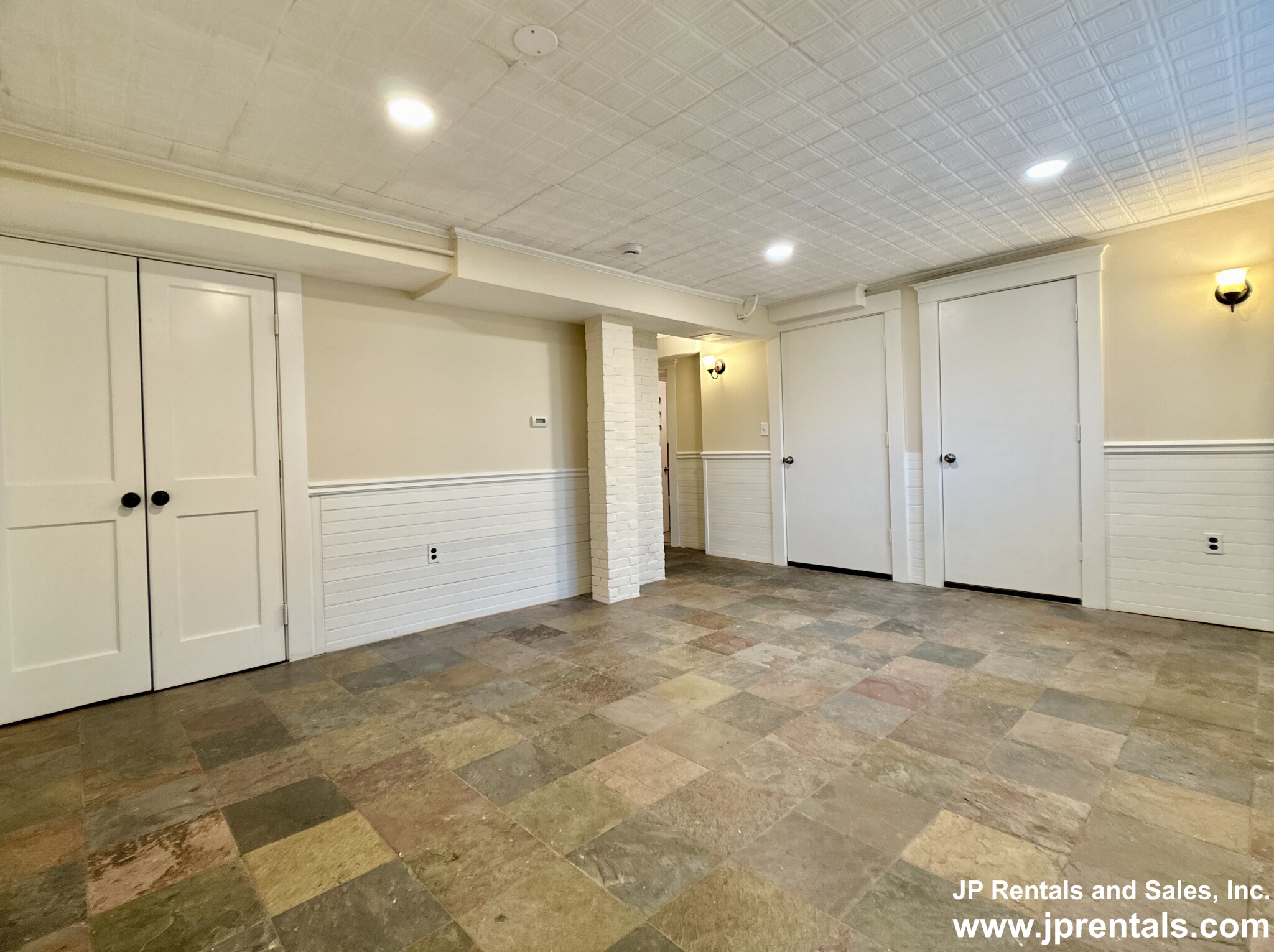 19 Addington Rd, Washington Square