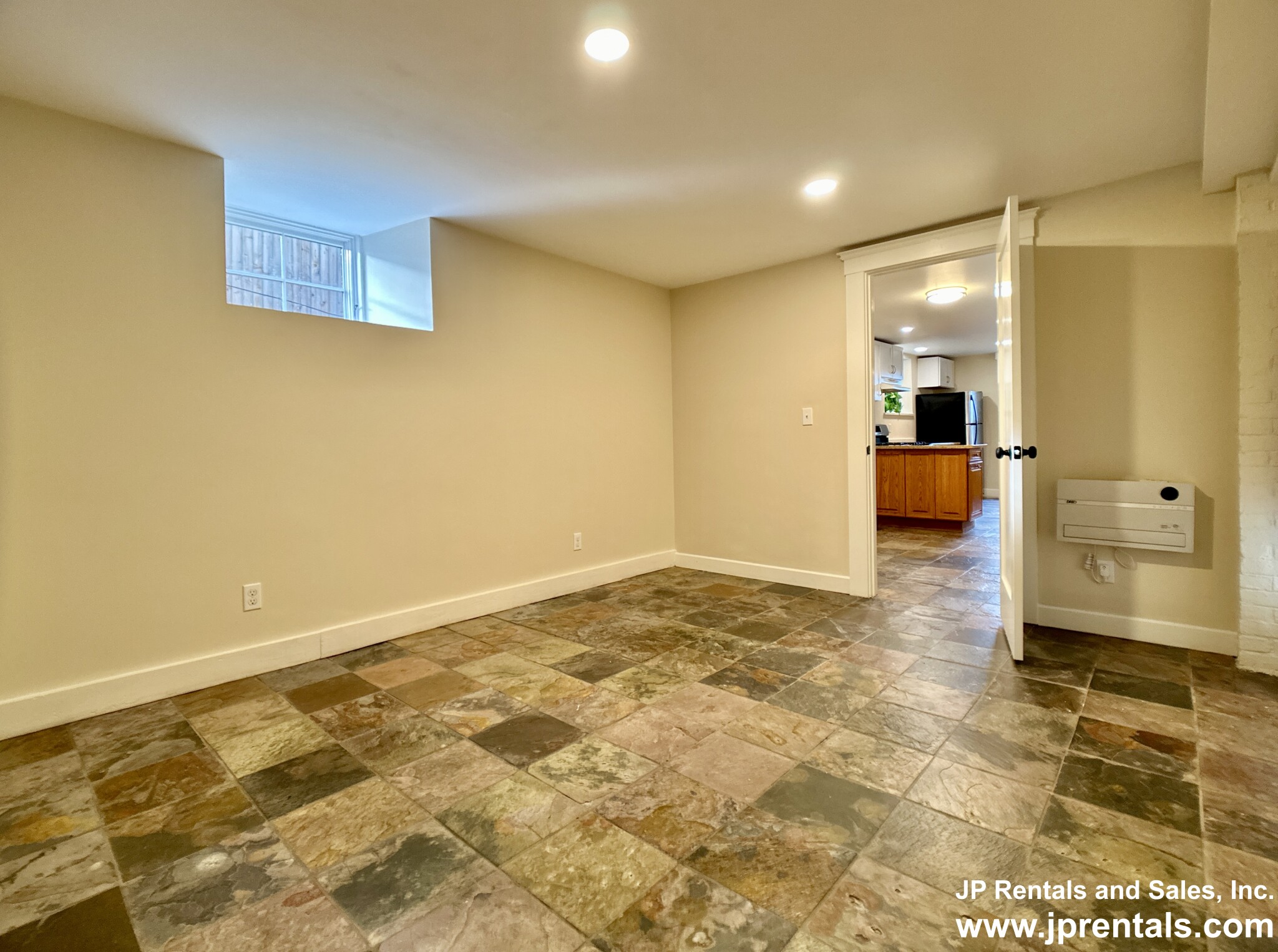 19 Addington Rd, Washington Square