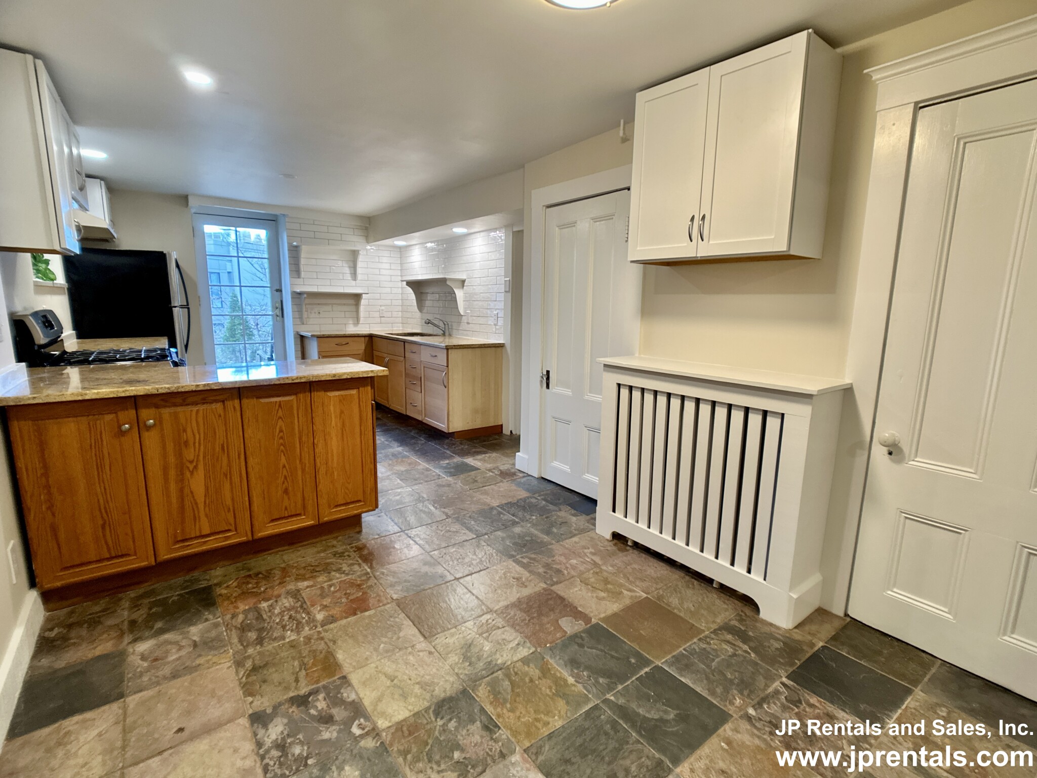 19 Addington Rd, Washington Square