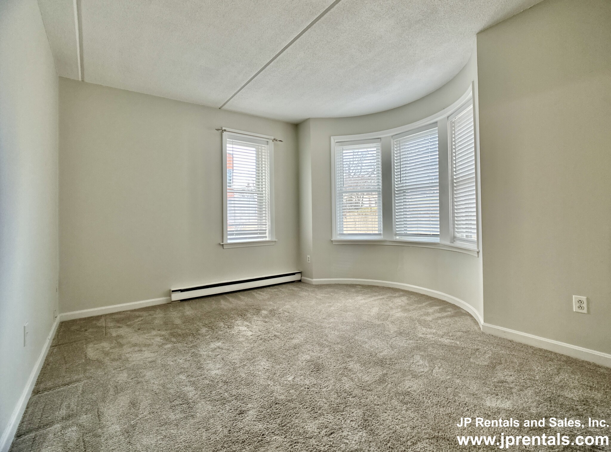 206 Fisher Ave, Mission Hill