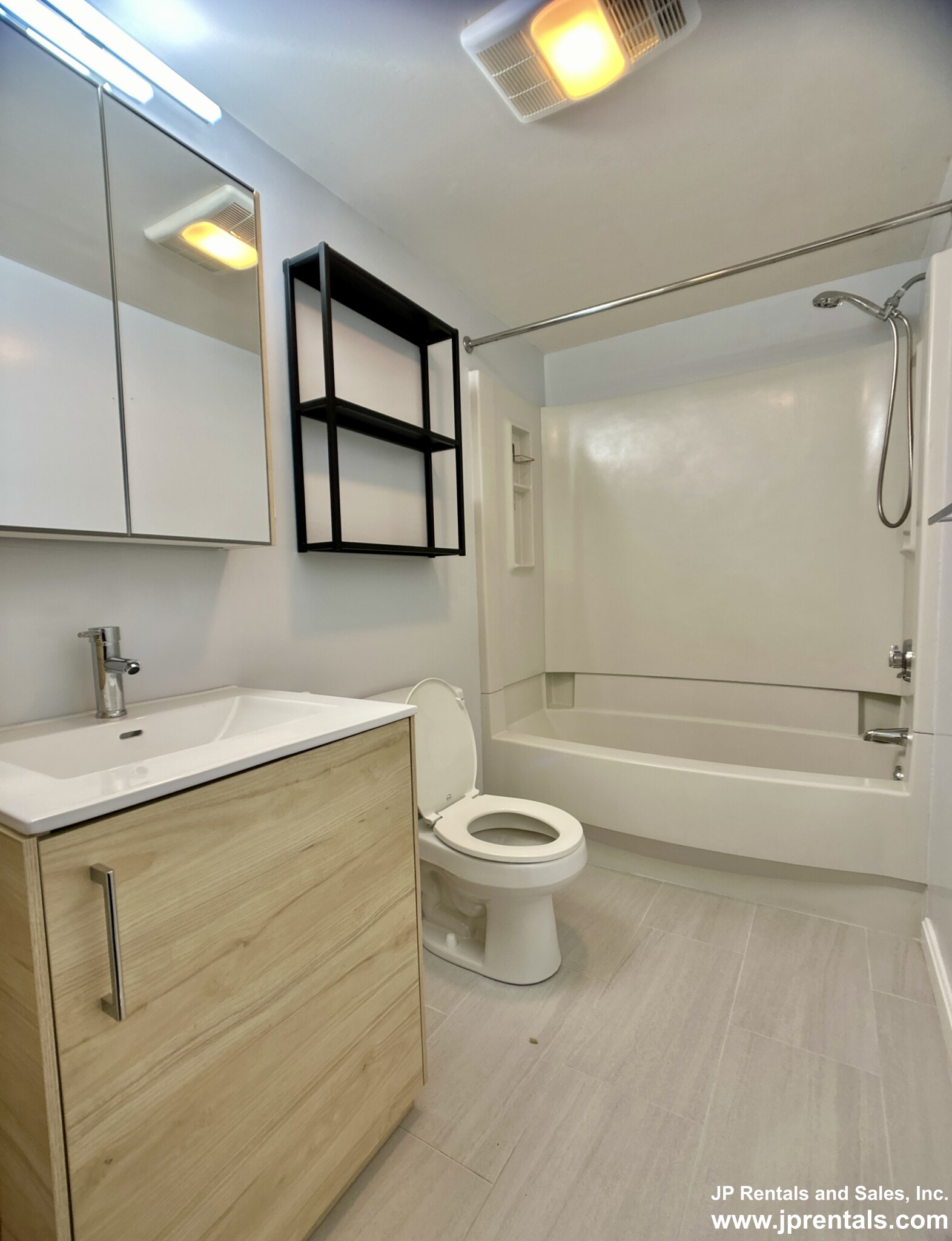 206 Fisher Ave, Mission Hill