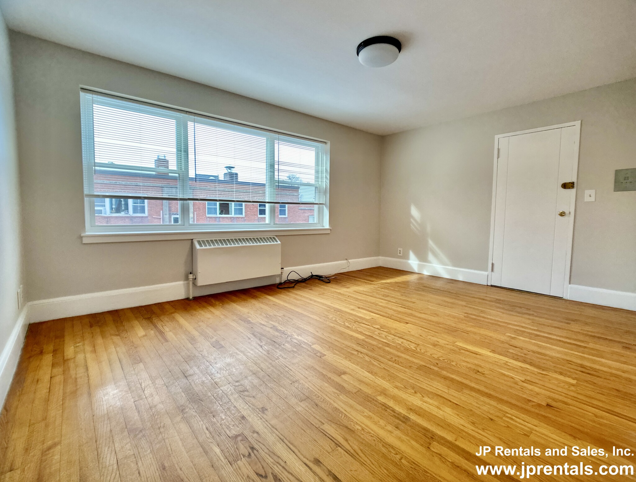 4 Dunning Way, Jamaica Plain