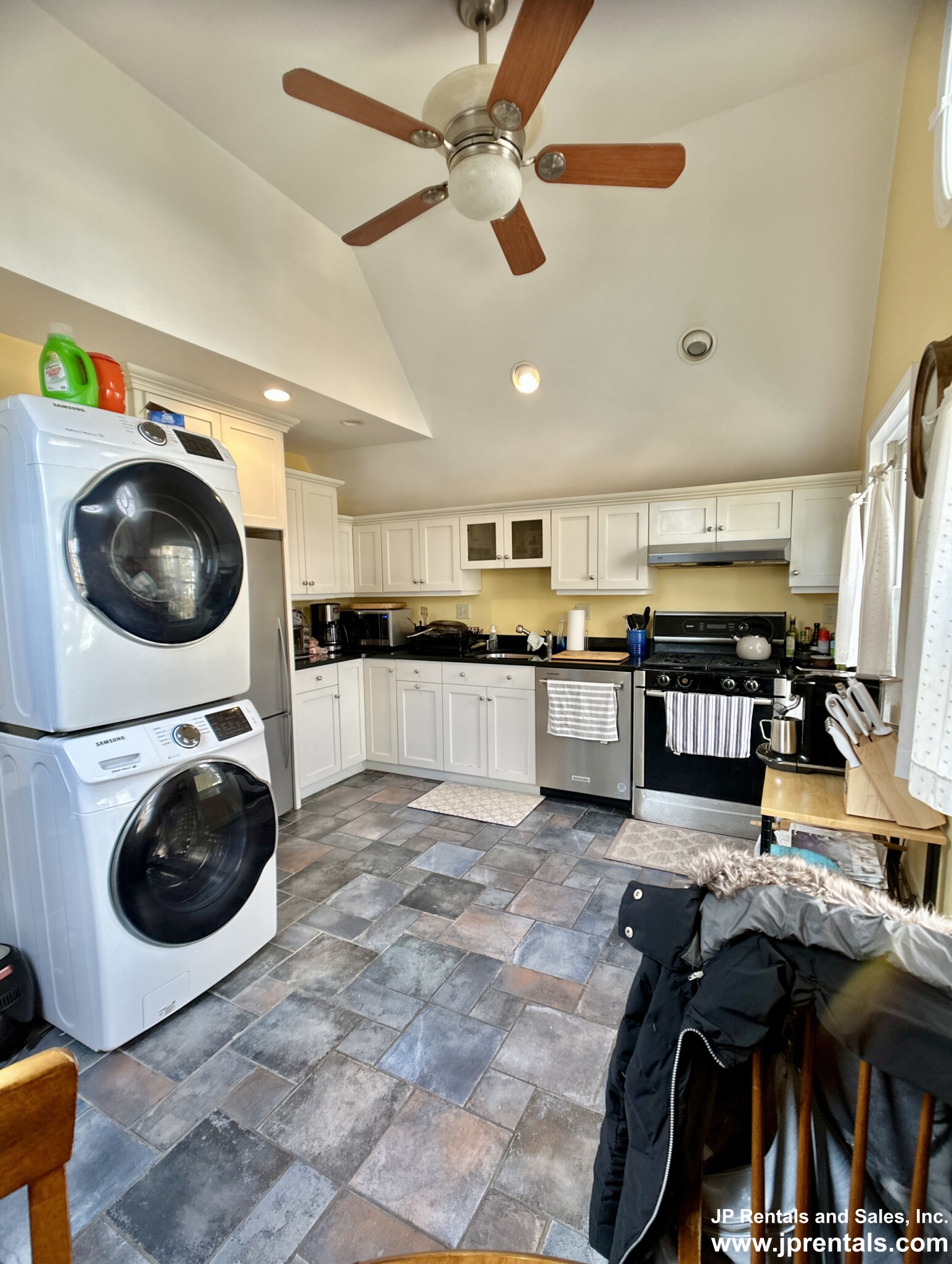 362 Arborway, Jamaica Plain