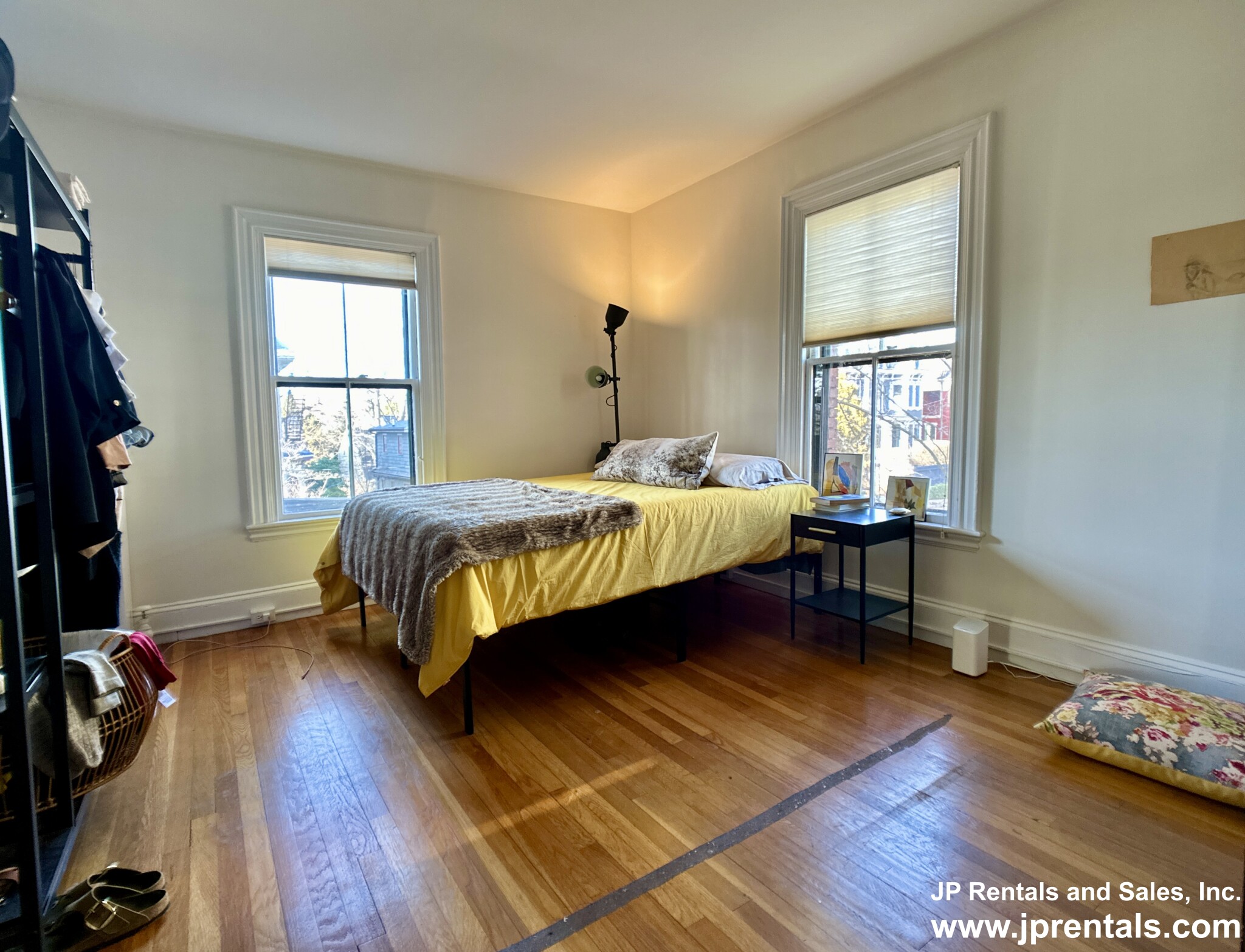 36 Alveston St, Jamaica Plain