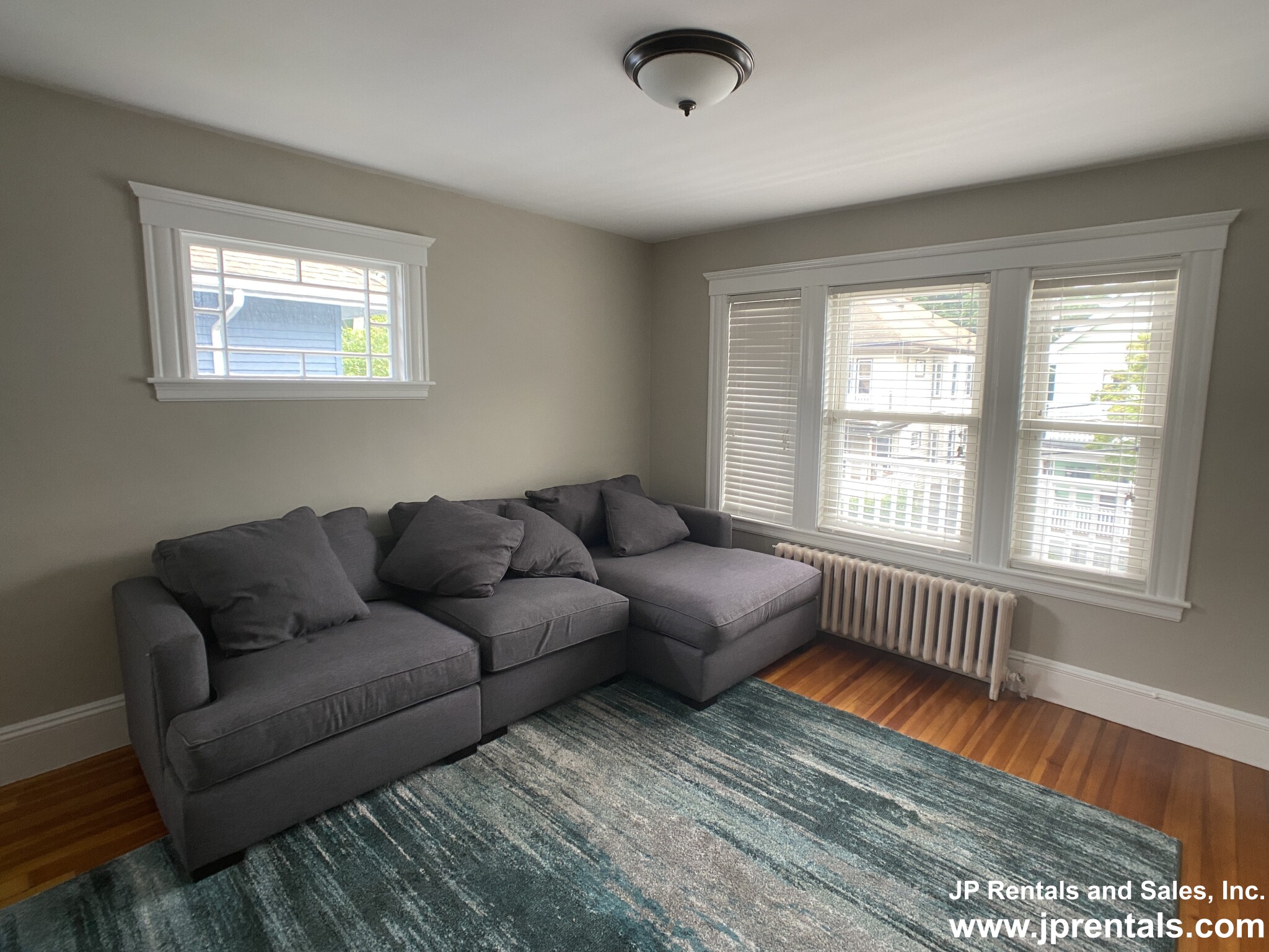 17 Lesher St, Roslindale