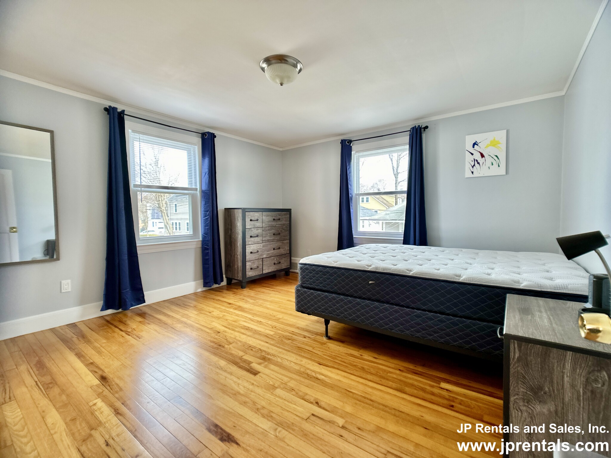 15 Paragon Rd, West Roxbury