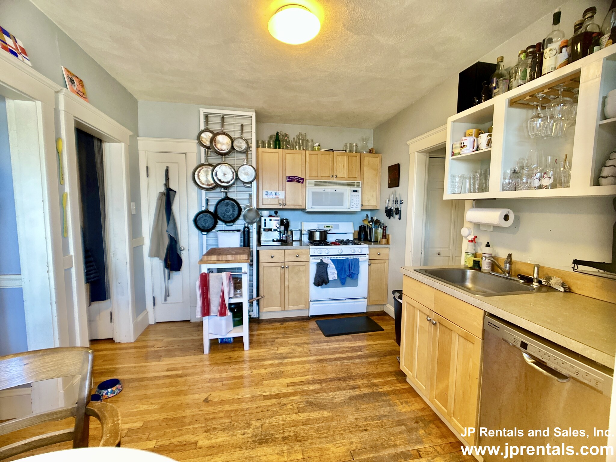 39 Saint Joseph St, Jamaica Plain