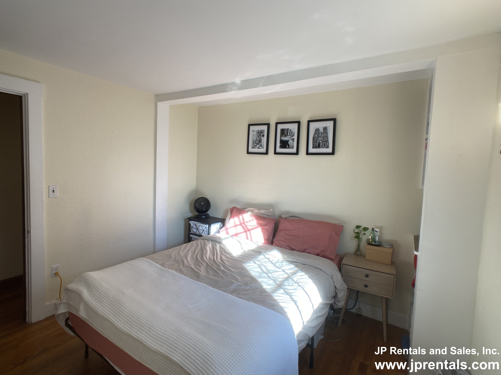 36 Lakeville Rd, Jamaica Plain