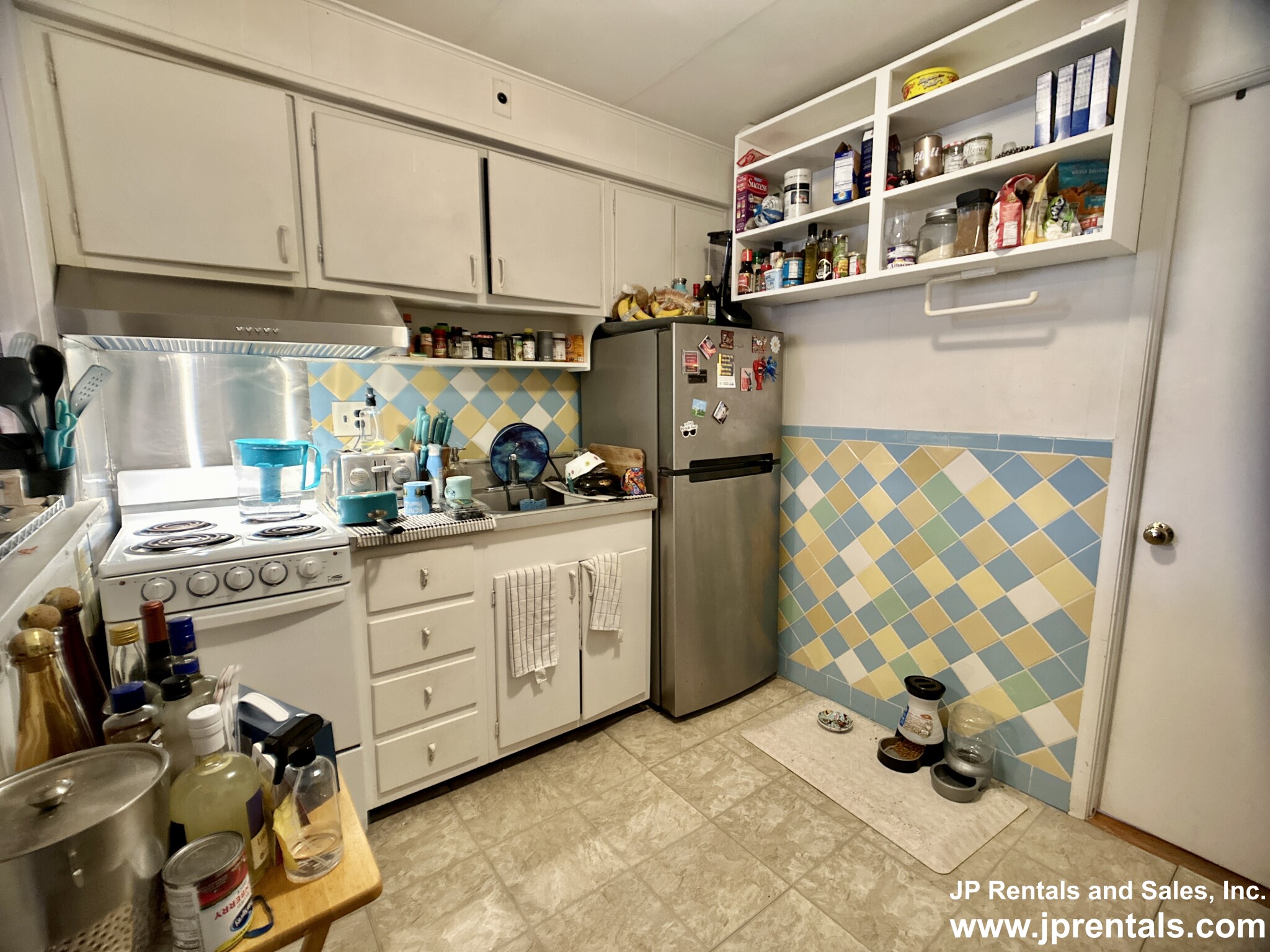 23 Clive St, Jamaica Plain