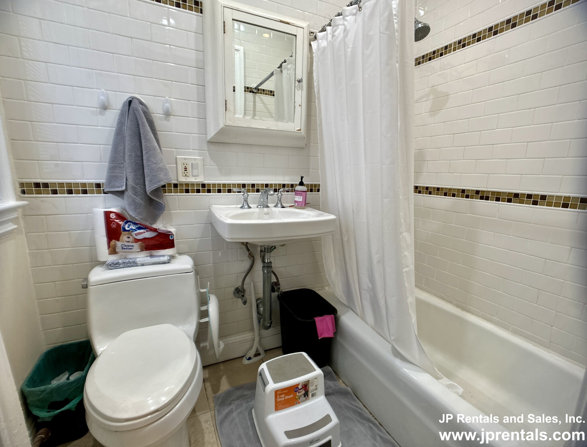 480 Jamaicaway, Jamaica Plain