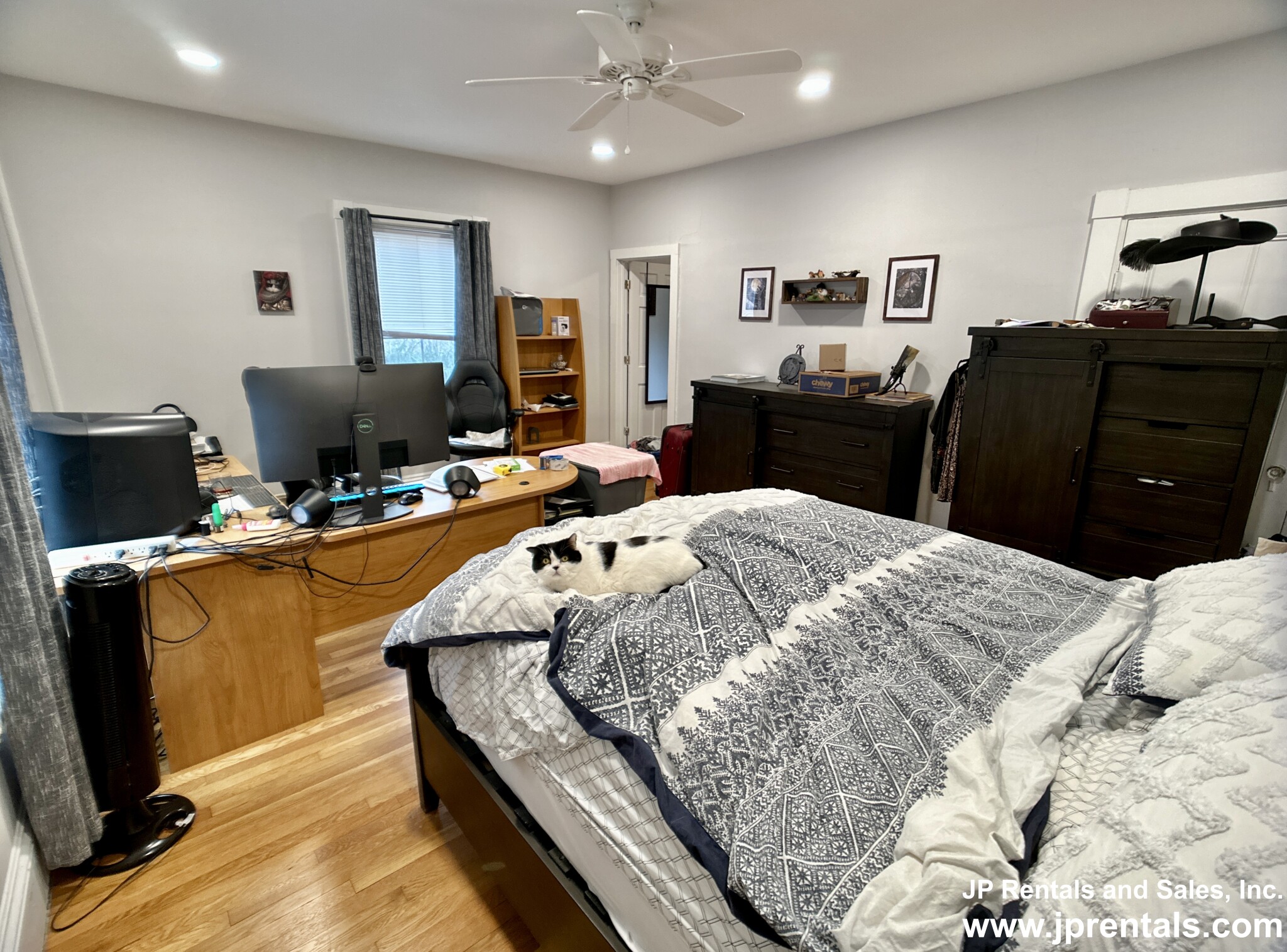 31 Burroughs St, Jamaica Plain