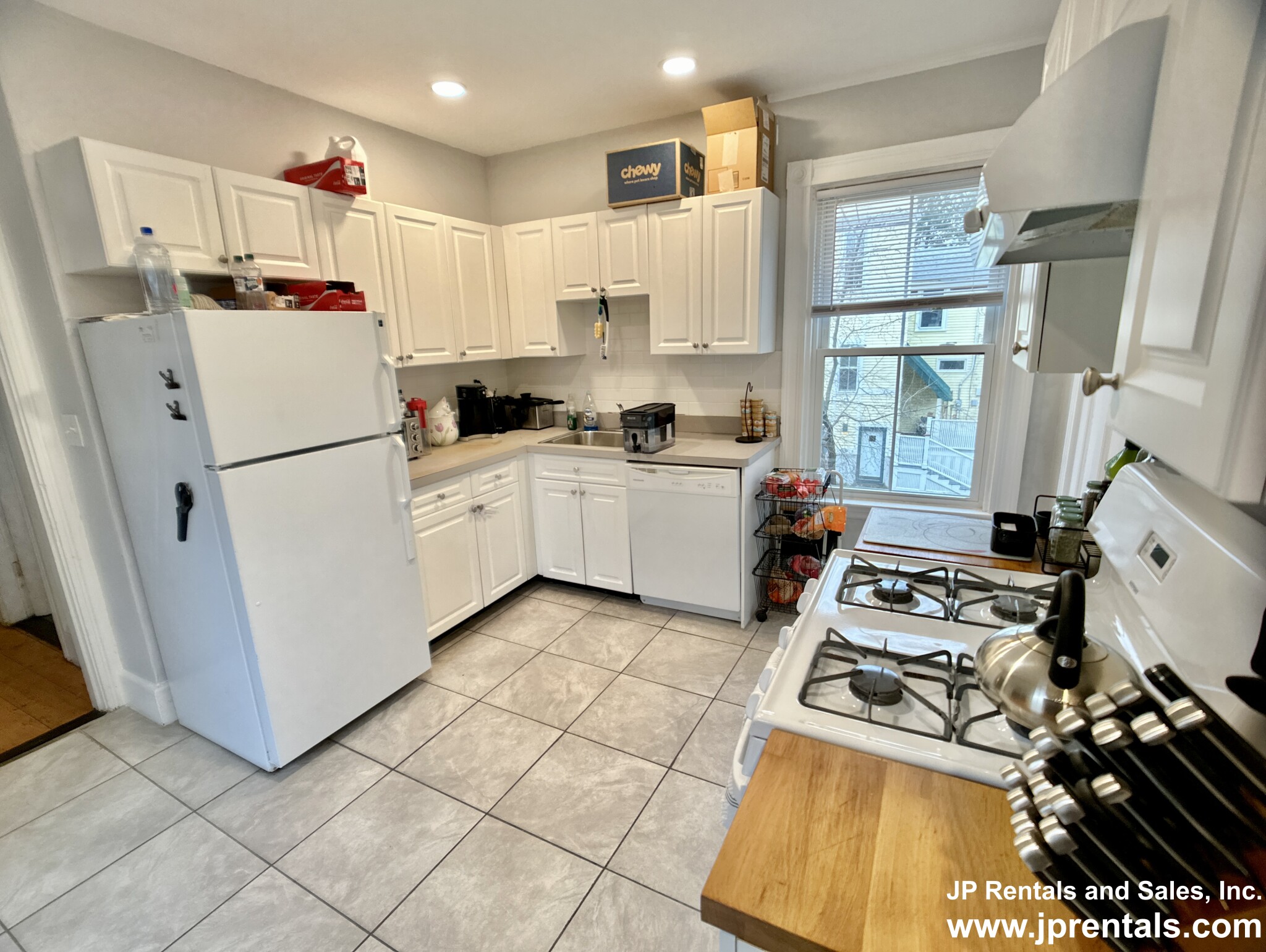 31 Burroughs St, Jamaica Plain