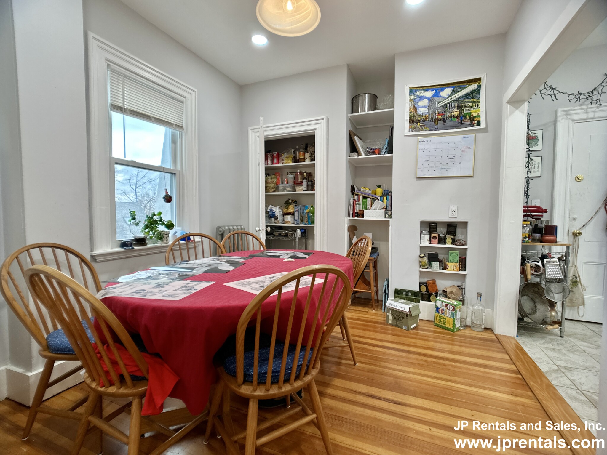 49 Burroughs St, Jamaica Plain