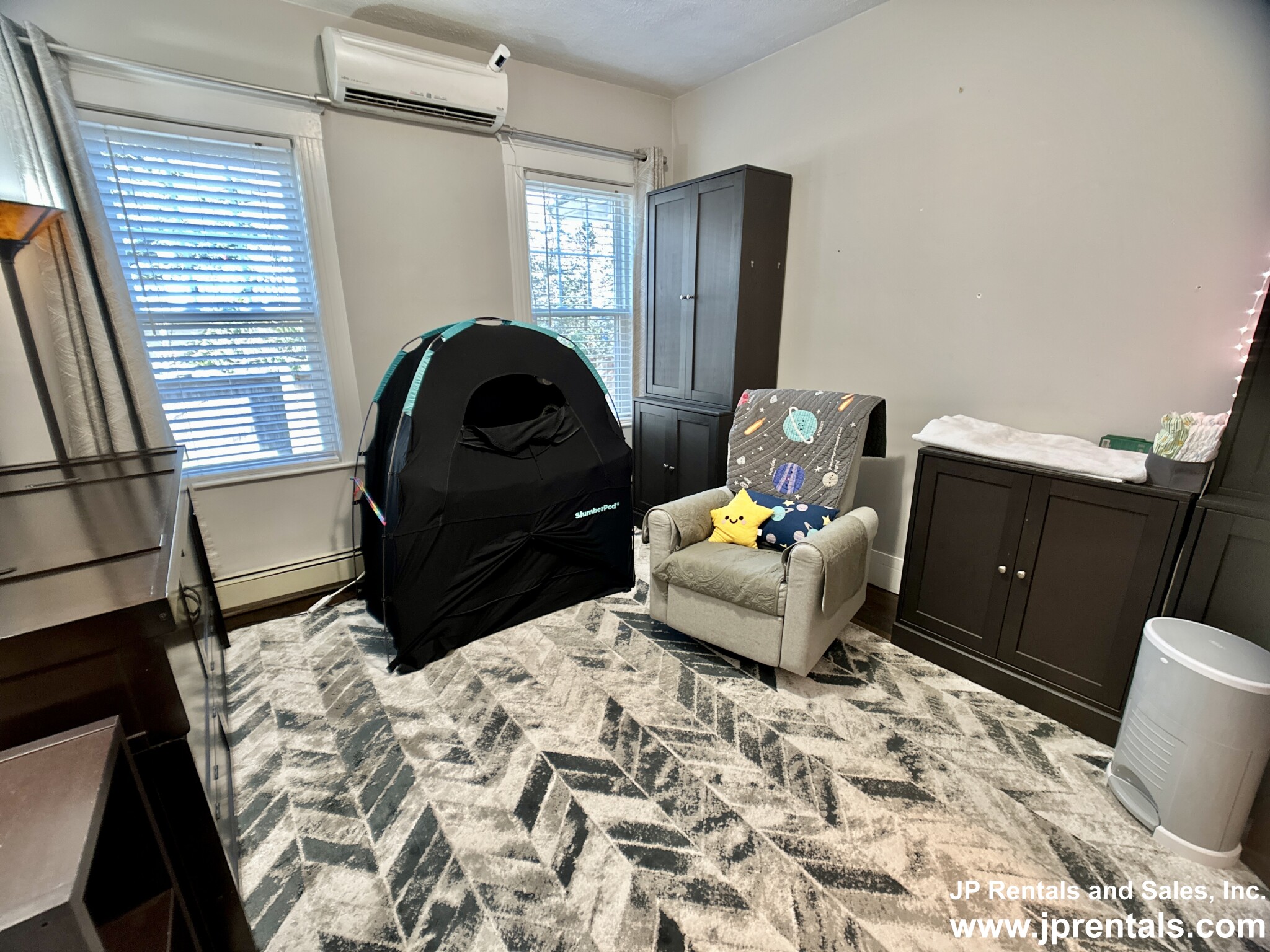 37 Goodrich Rd, Jamaica Plain