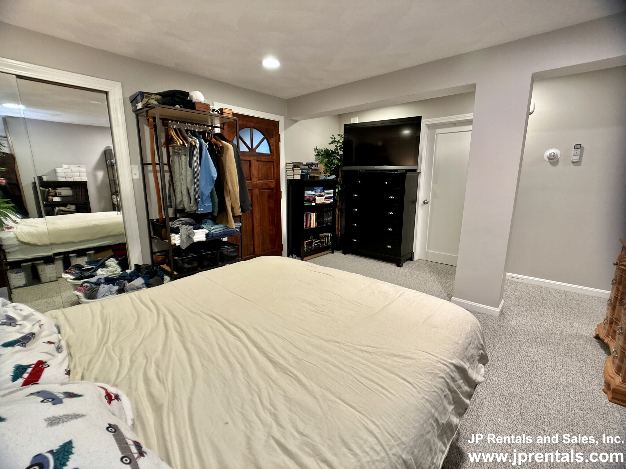 37 Goodrich Rd, Jamaica Plain