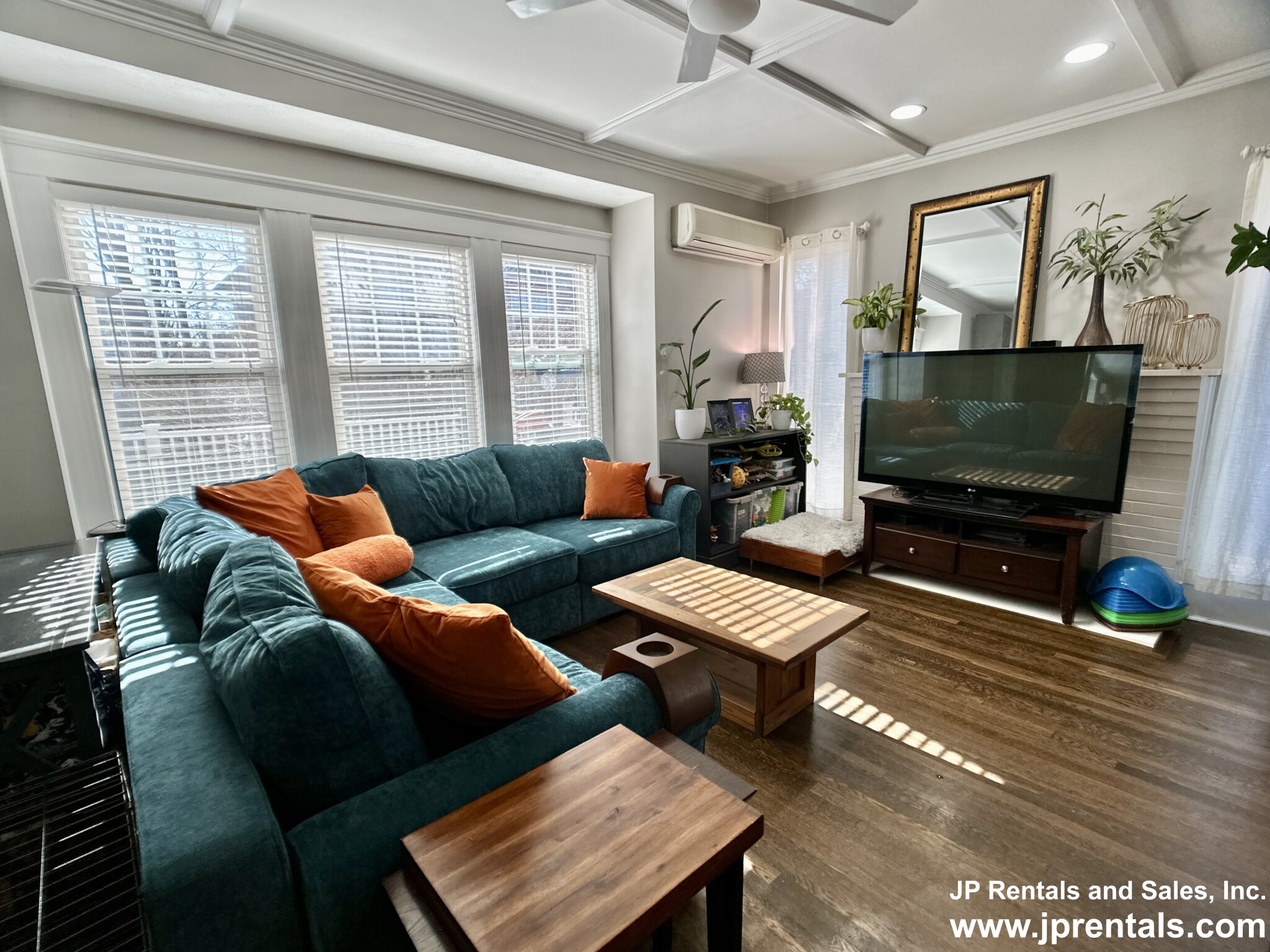 37 Goodrich Rd, Jamaica Plain