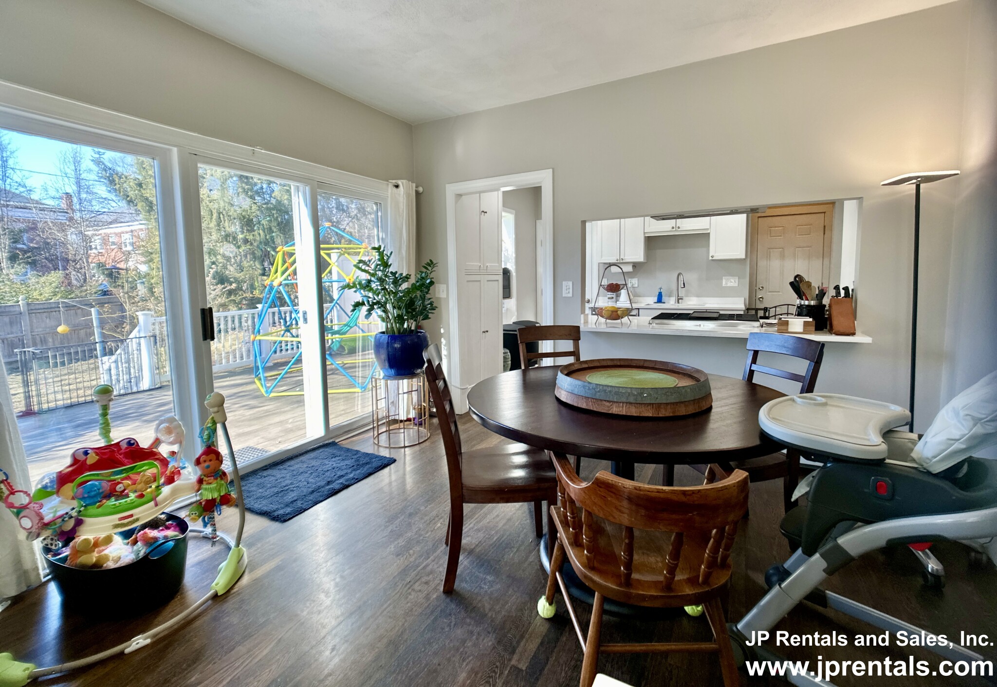 37 Goodrich Rd, Jamaica Plain