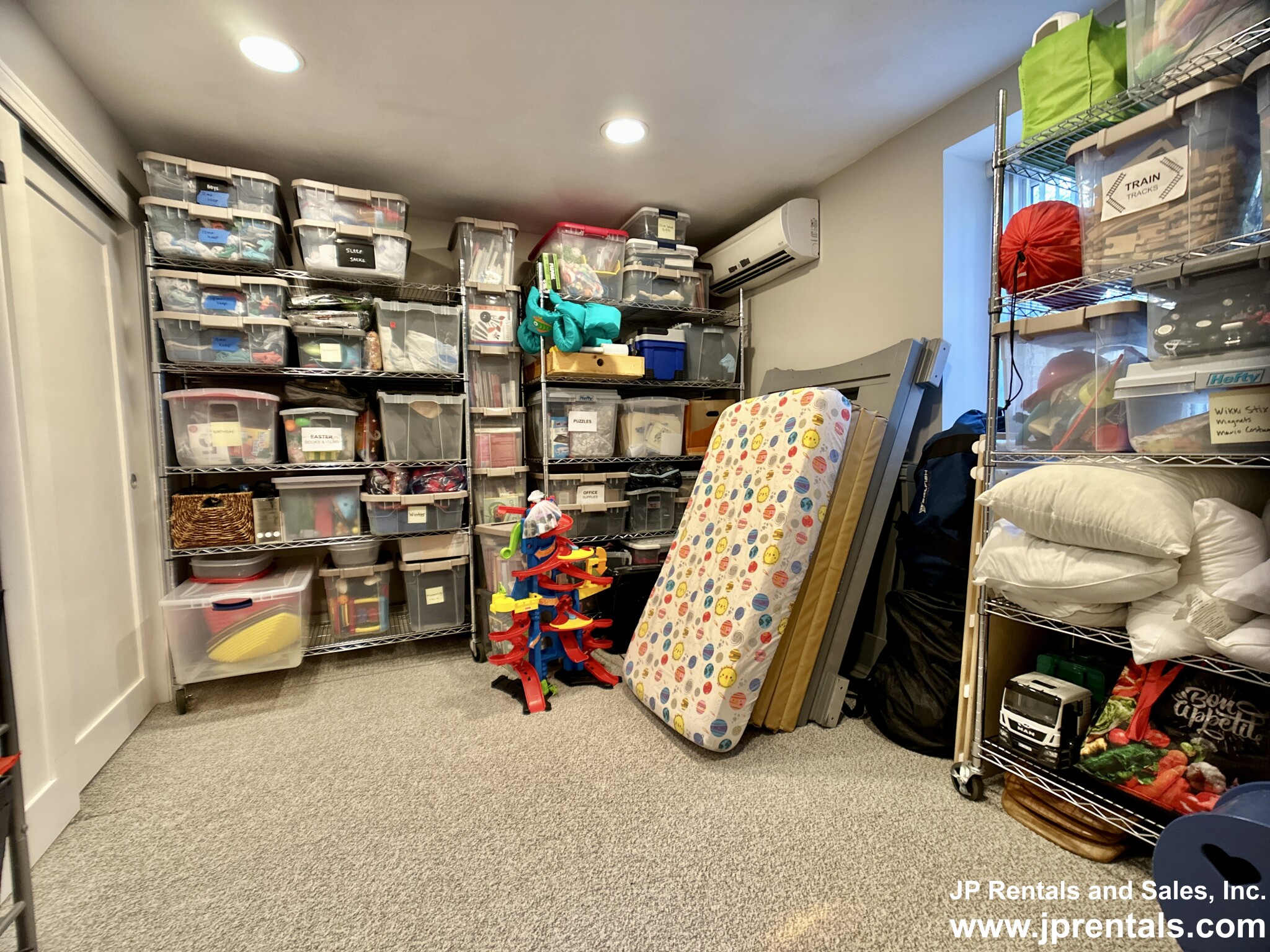 37 Goodrich Rd, Jamaica Plain