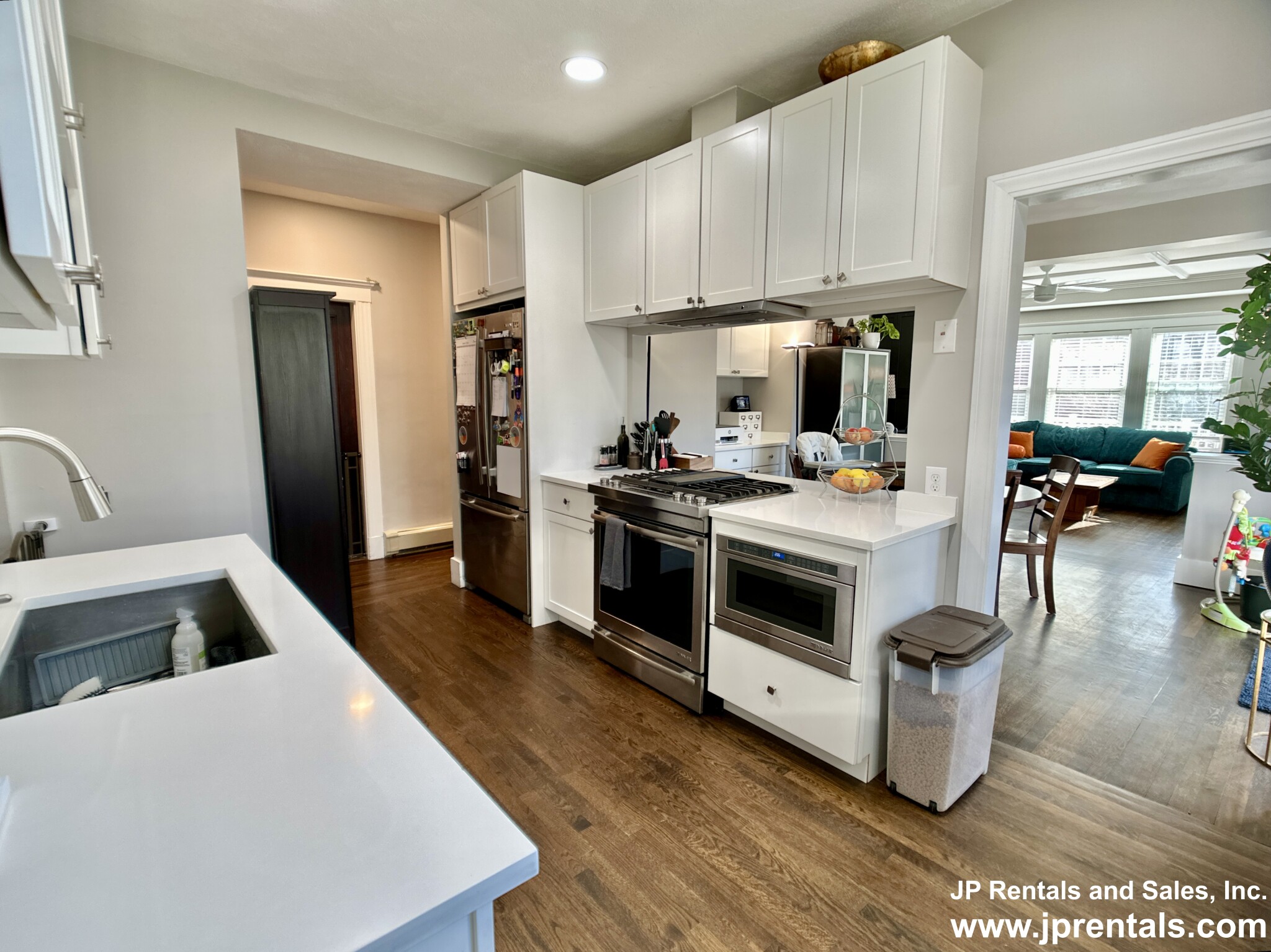 37 Goodrich Rd, Jamaica Plain