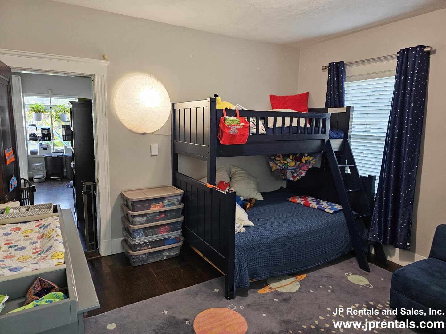 37 Goodrich Rd, Jamaica Plain