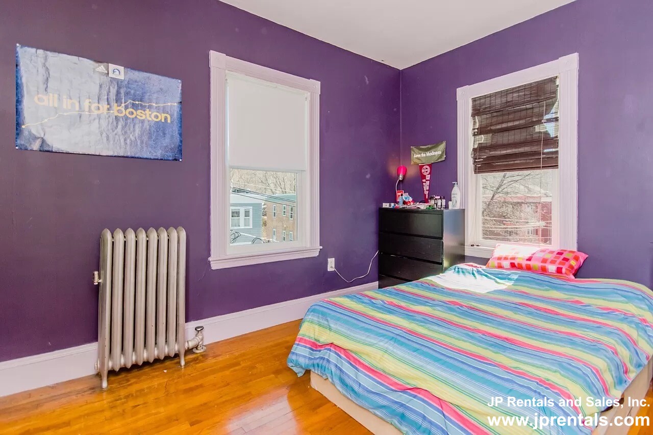 115 Williams St, Jamaica Plain