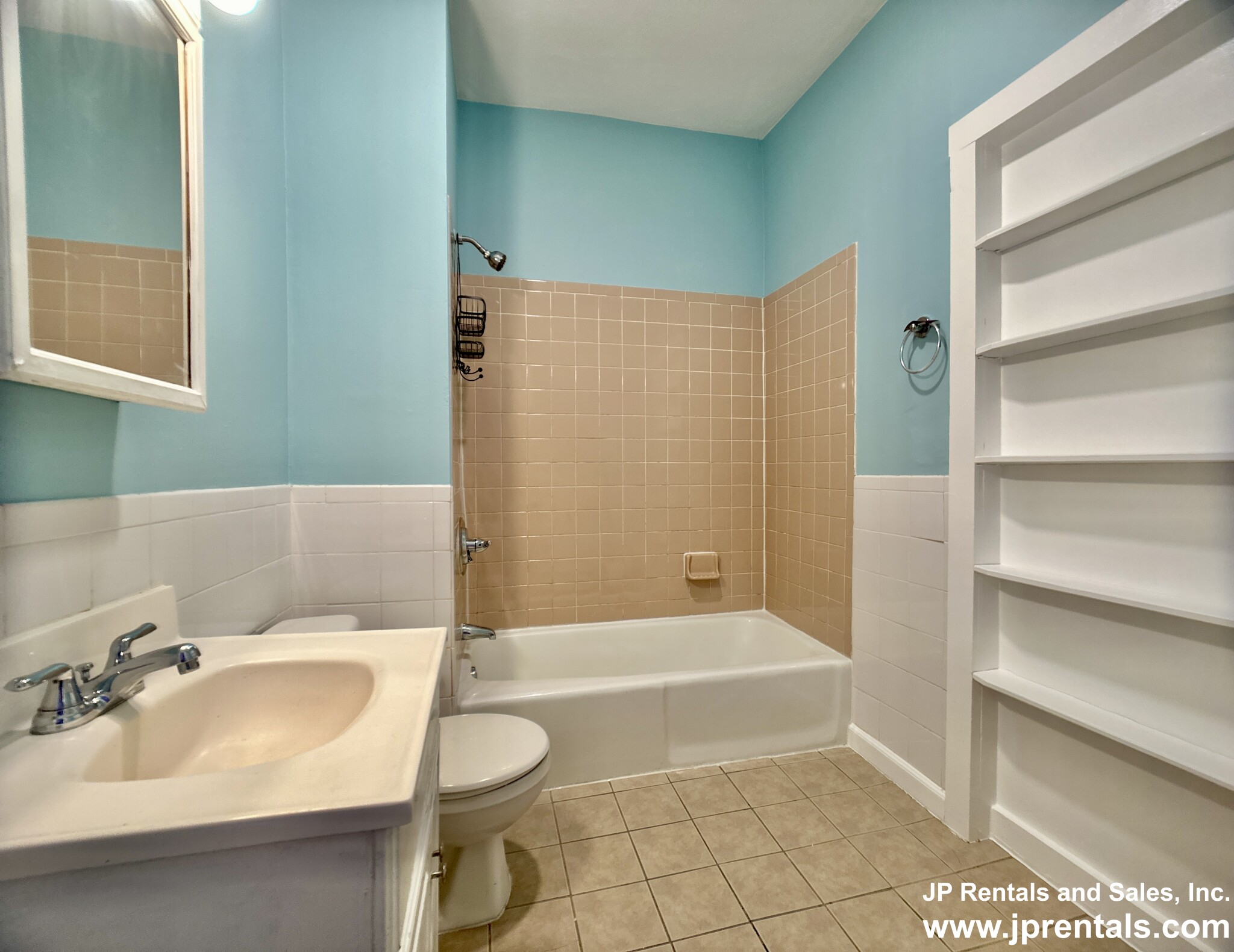 124 Day St, Jamaica Plain