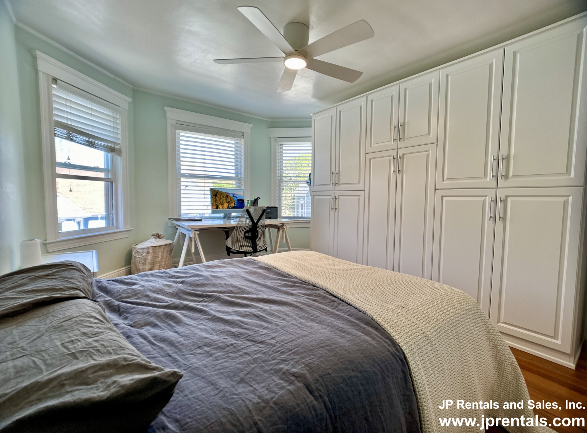 49 Florence St, Roslindale