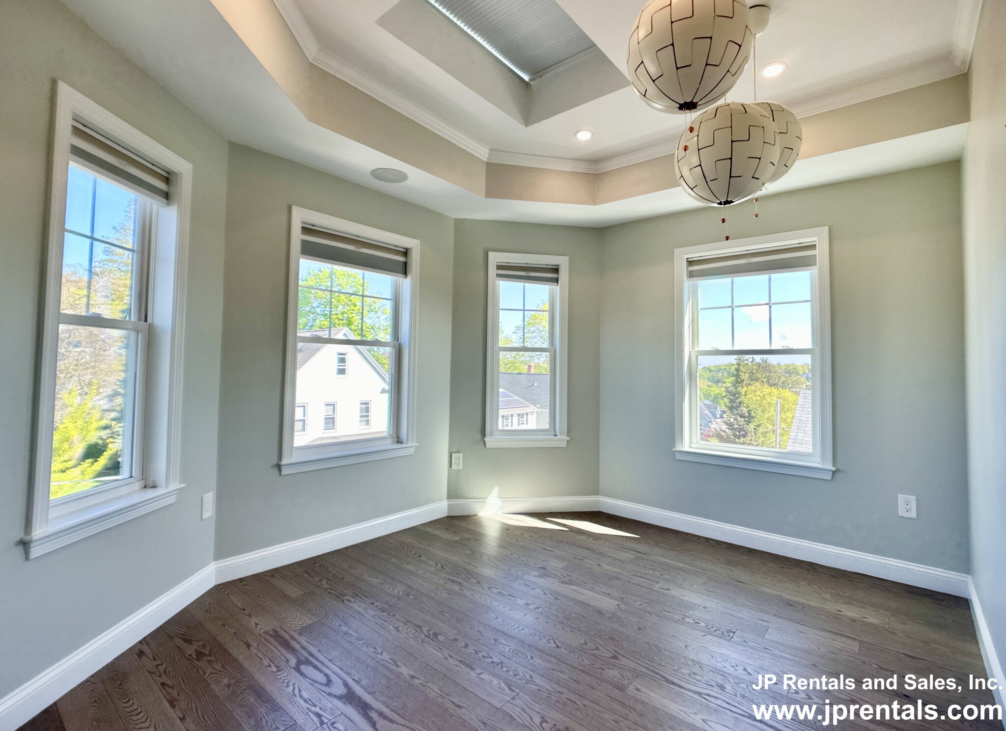 222 Roslindale Ave, Roslindale