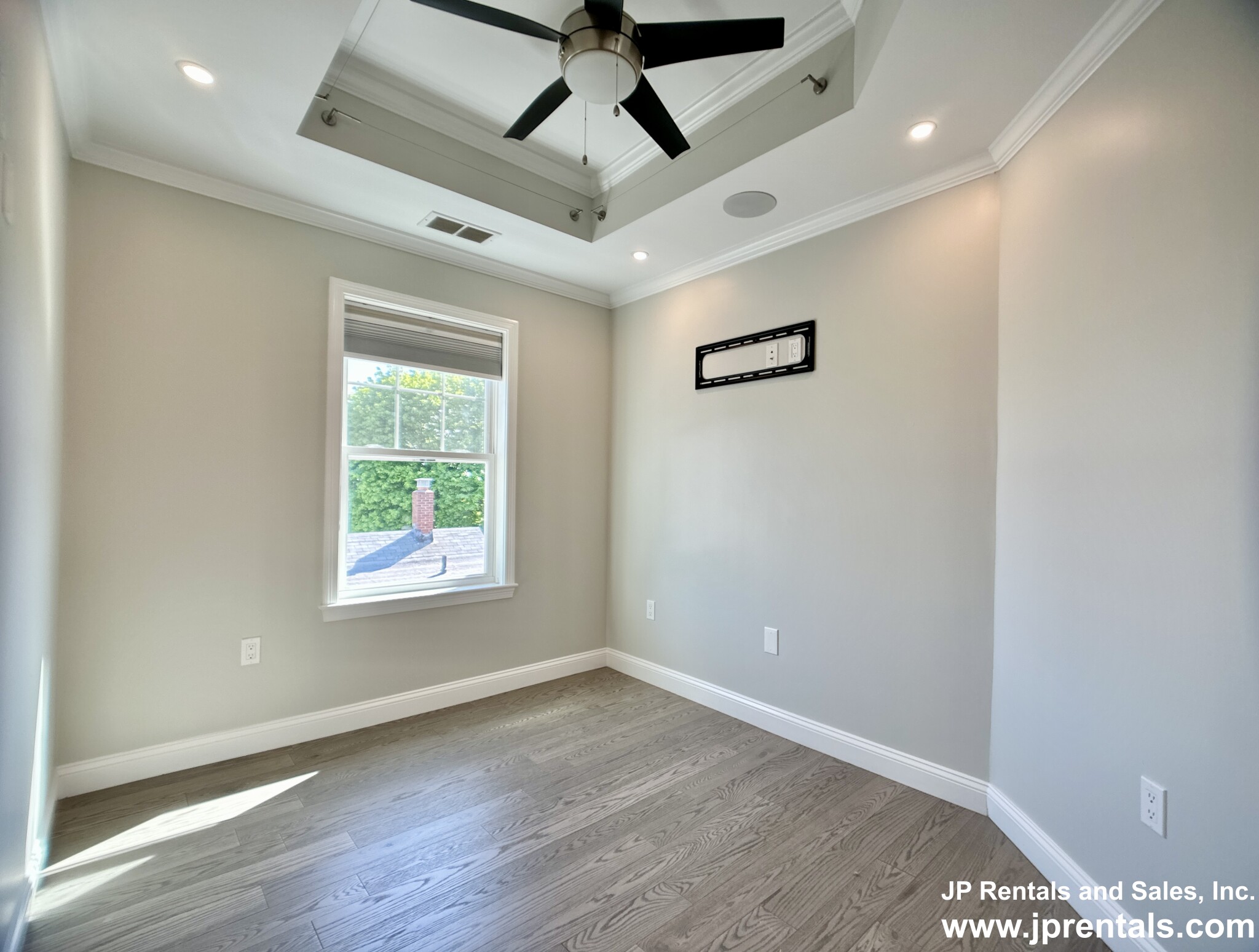 222 Roslindale Ave, Roslindale