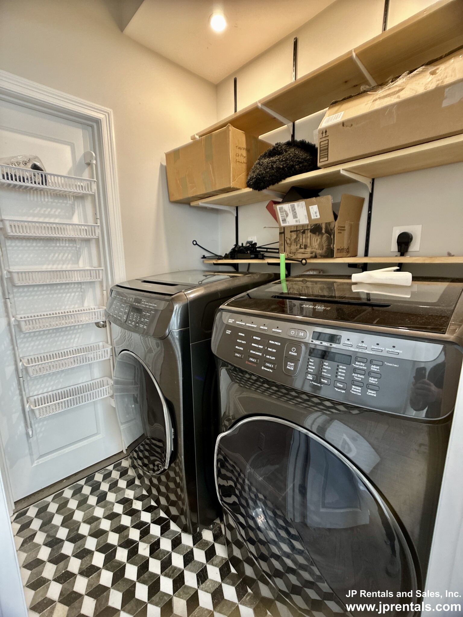 222 Roslindale Ave, Roslindale