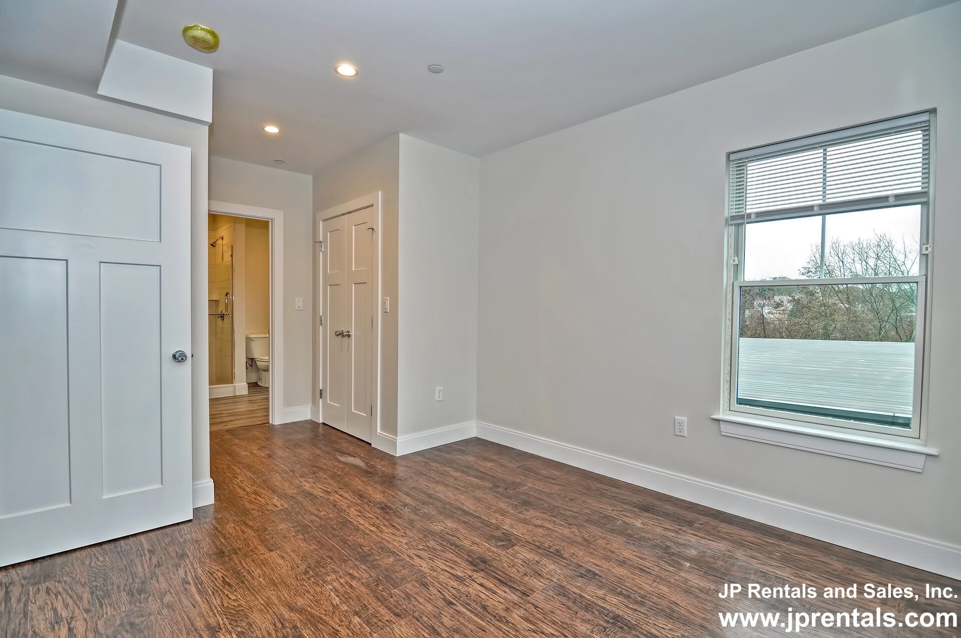 76 Stonley Rd, Jamaica Plain