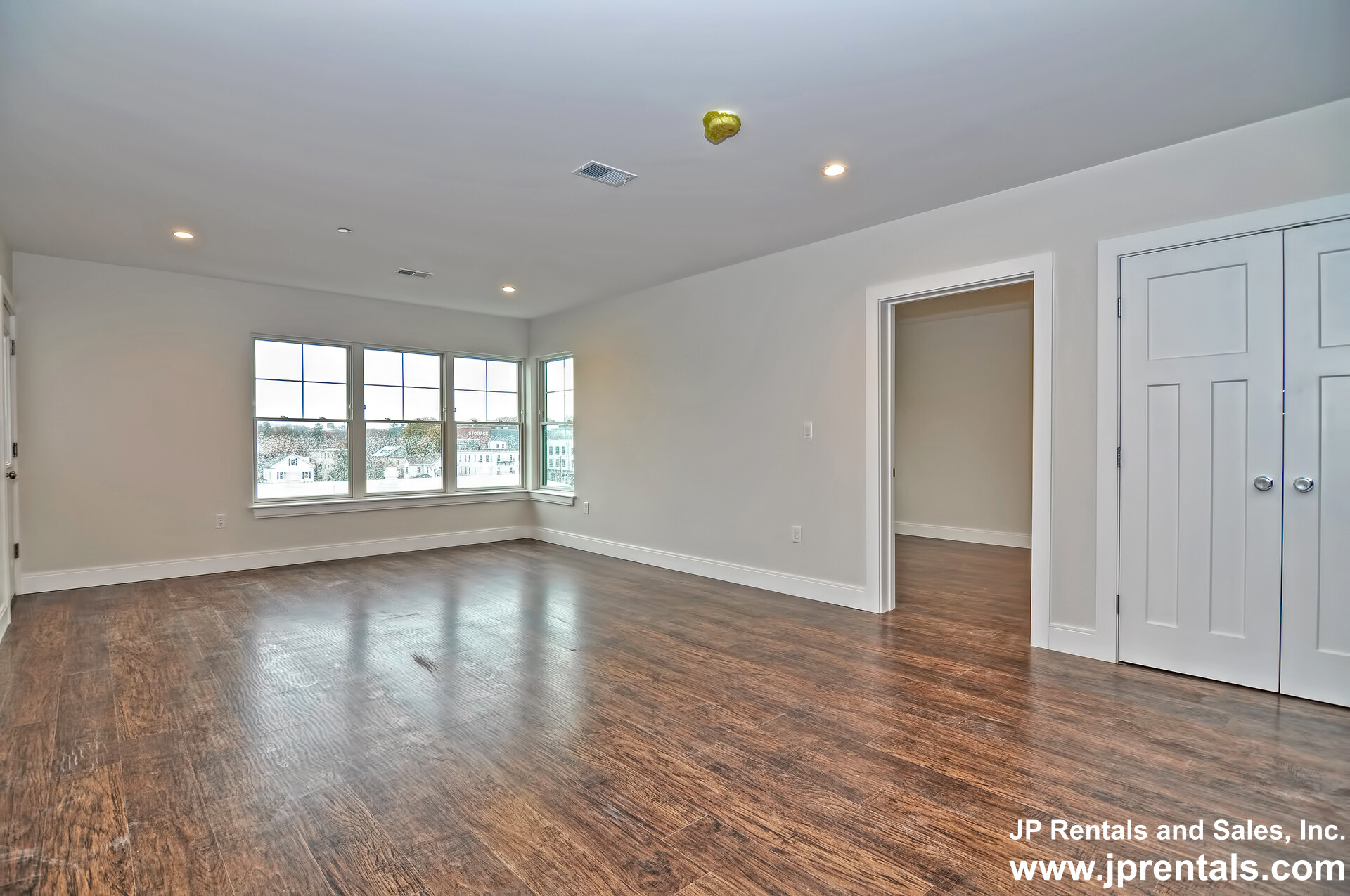 76 Stonley Rd, Jamaica Plain