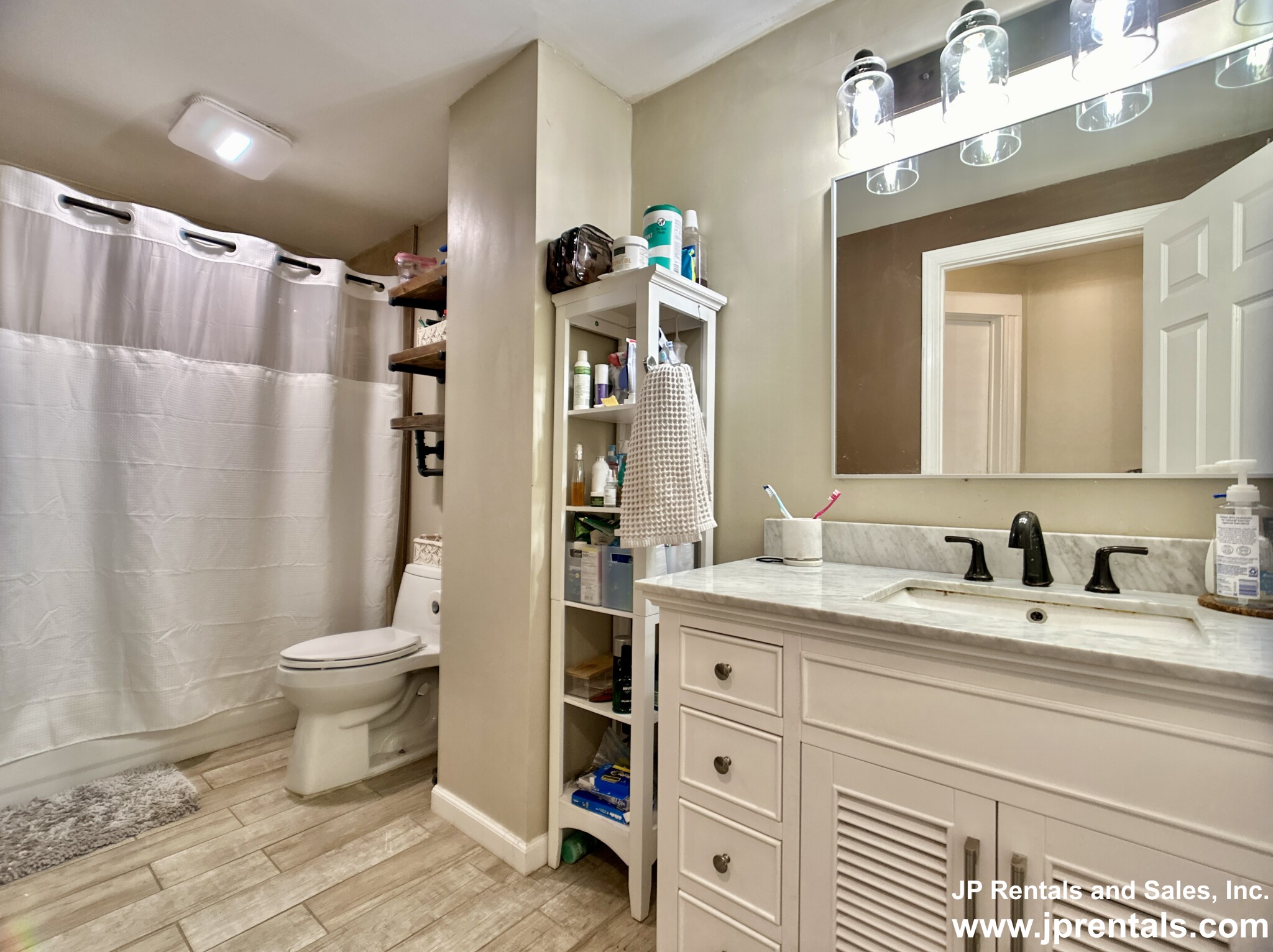 11 Estrella St, Jamaica Plain