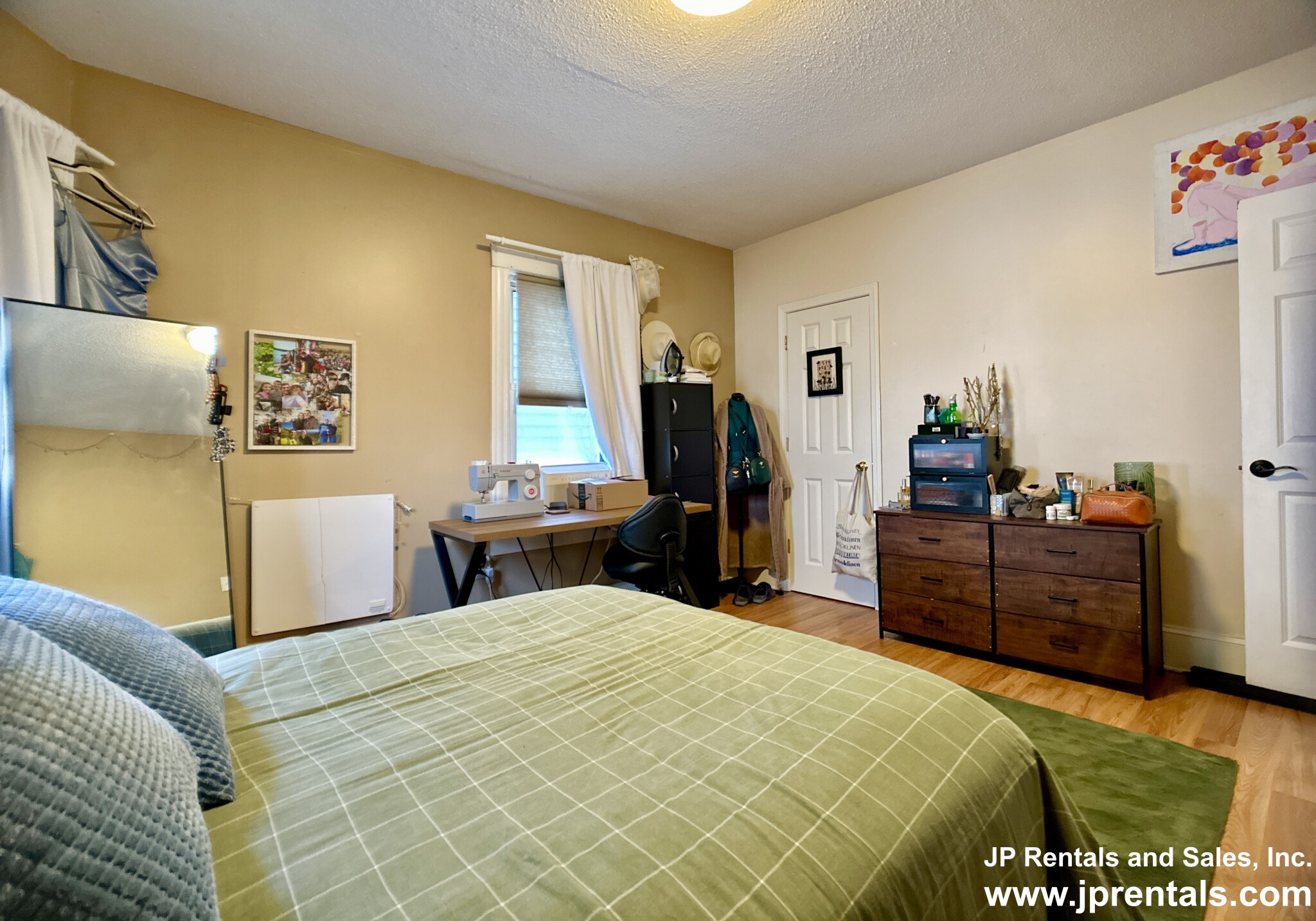 11 Estrella St, Jamaica Plain