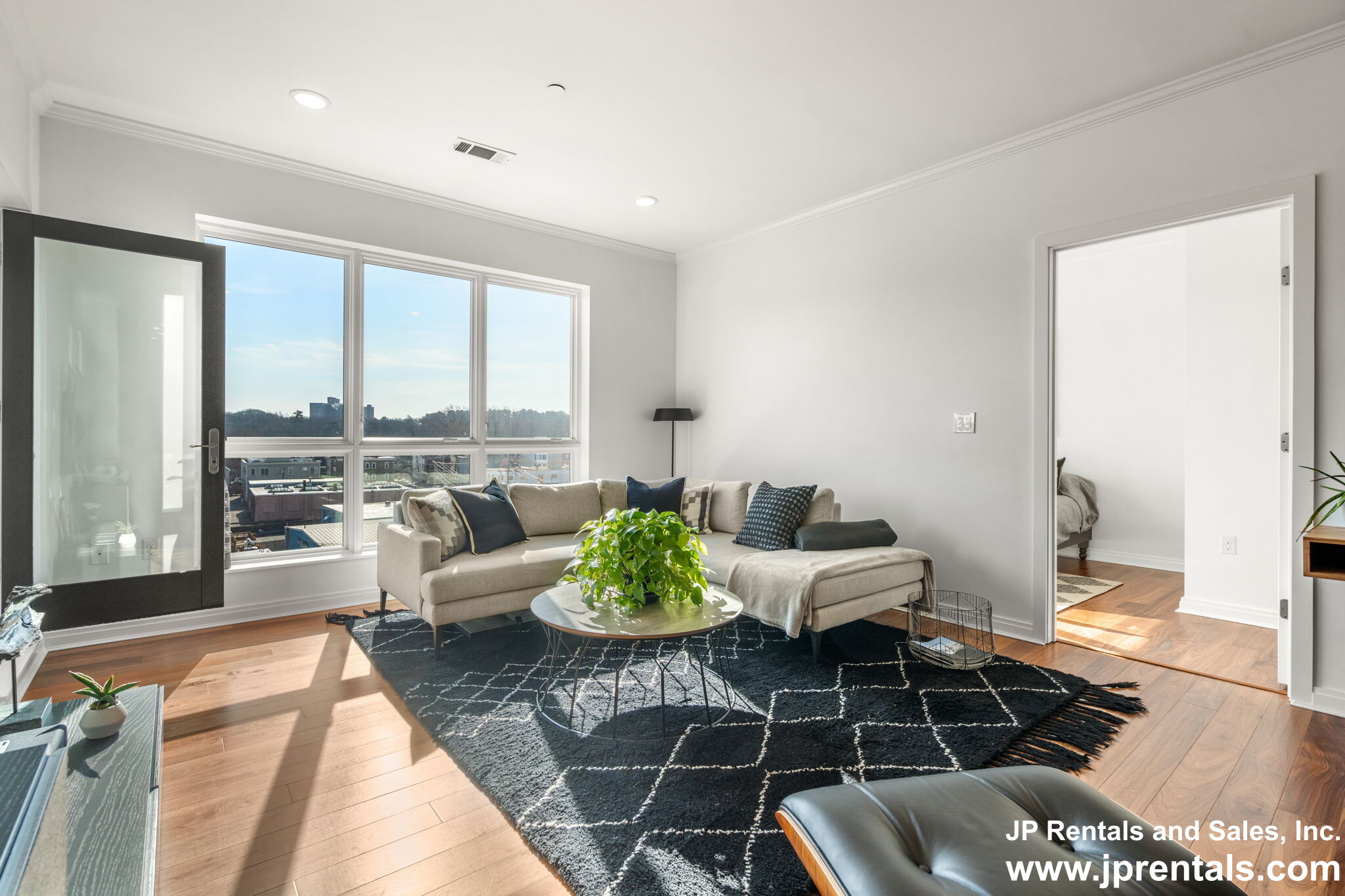 3531 Washington St, Jamaica Plain