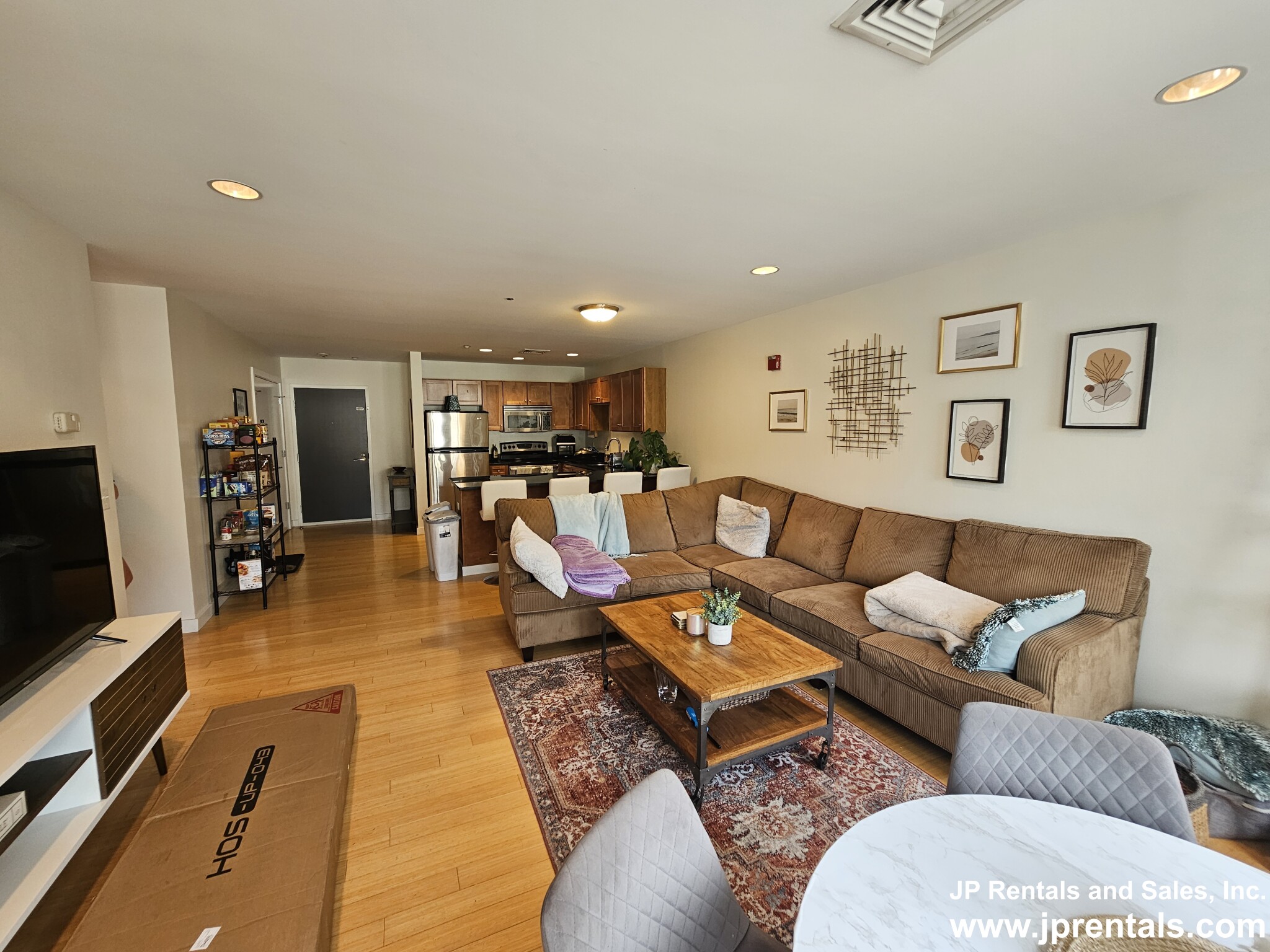 99 Chestnut Hill Ave, Brighton