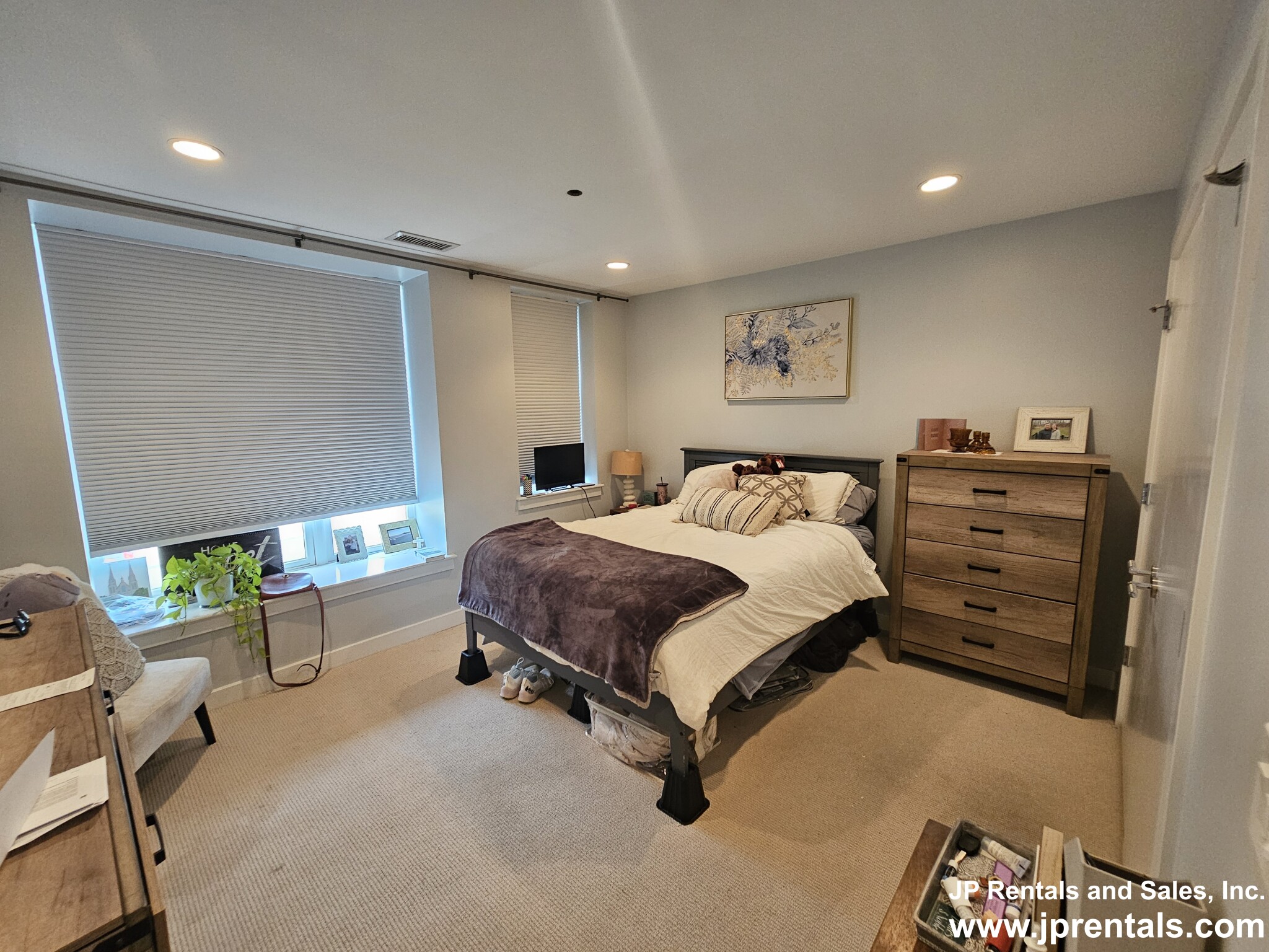 99 Chestnut Hill Ave, Brighton