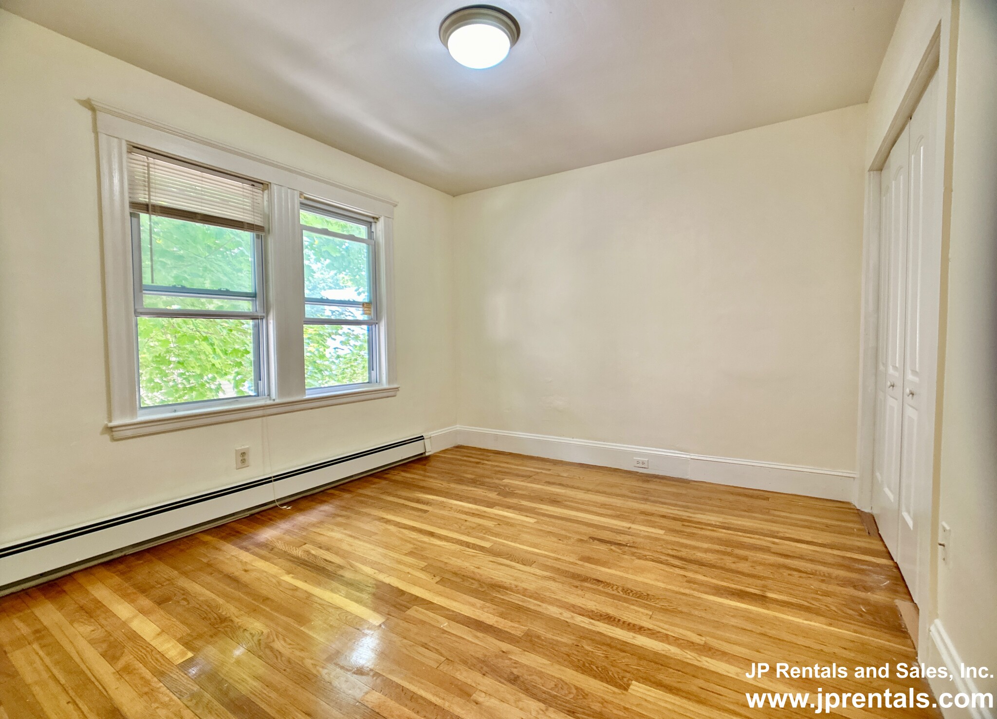 245 Belgrade Ave, Roslindale