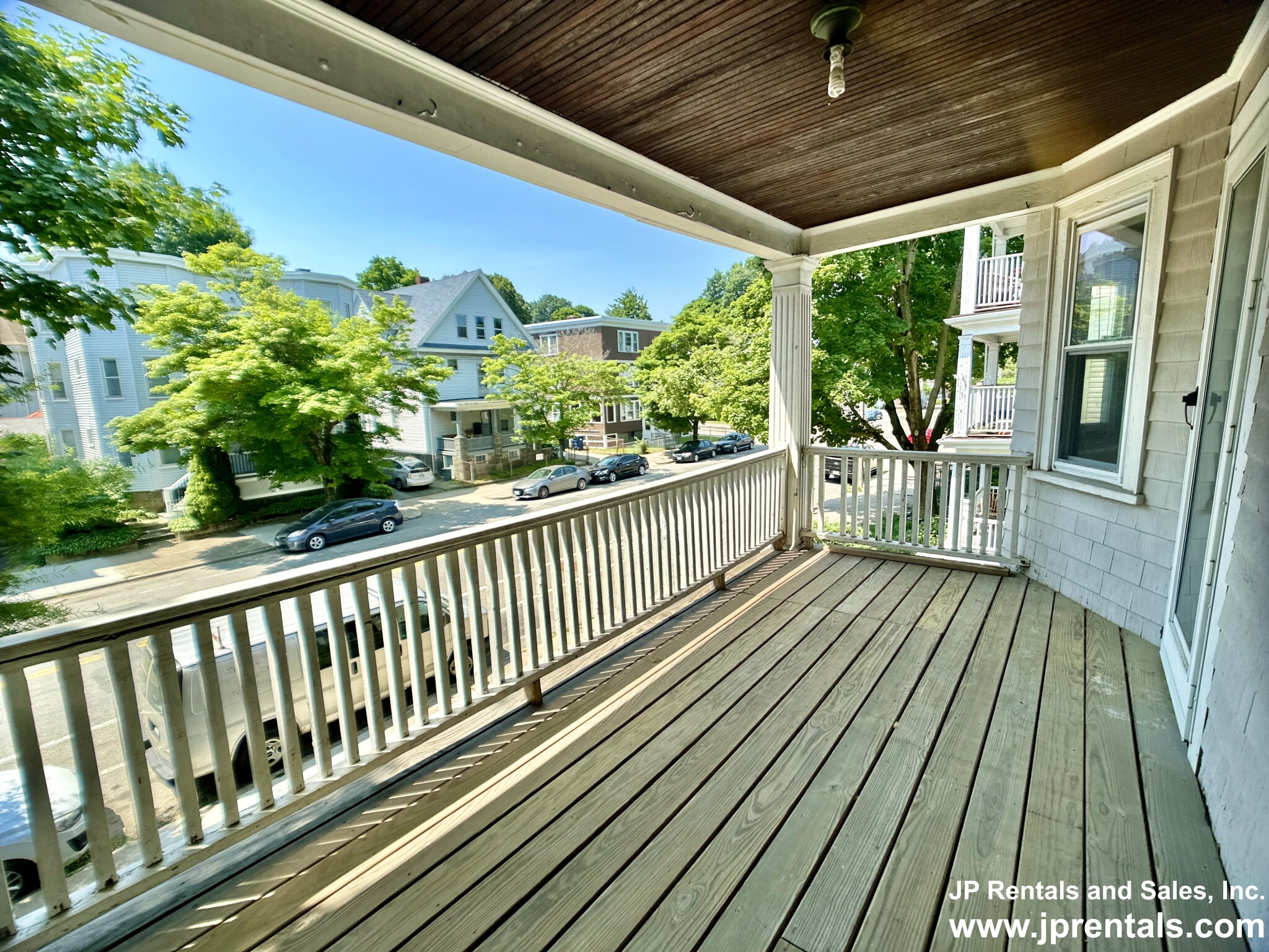 245 Belgrade Ave, Roslindale