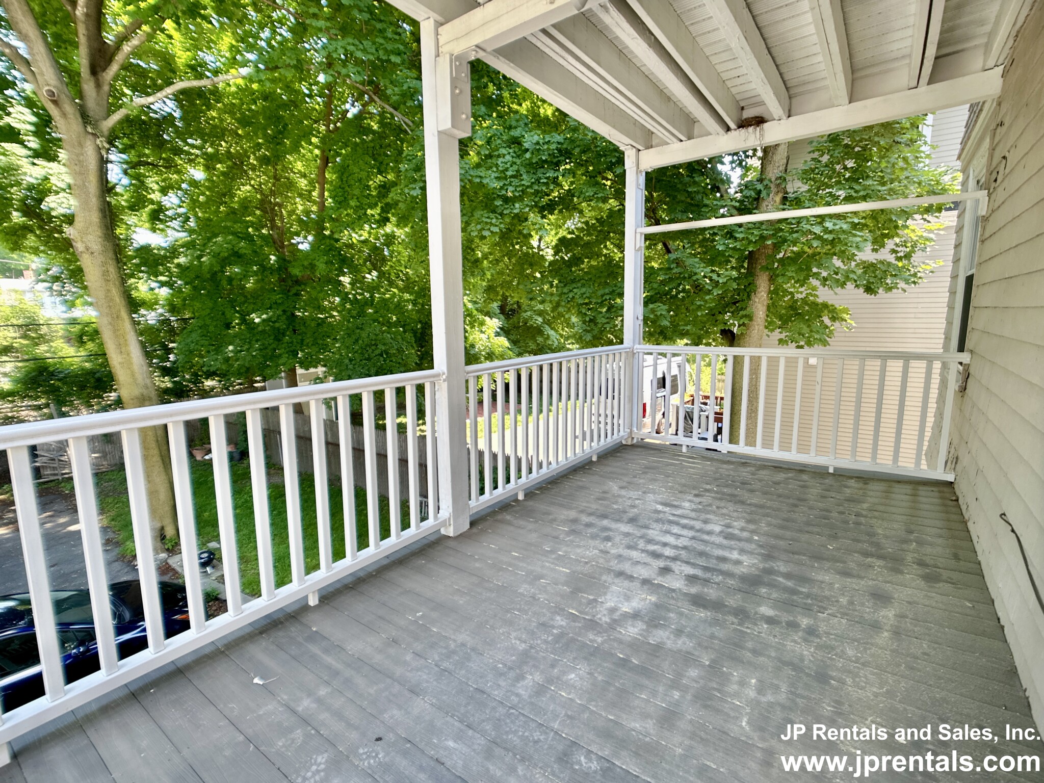 245 Belgrade Ave, Roslindale