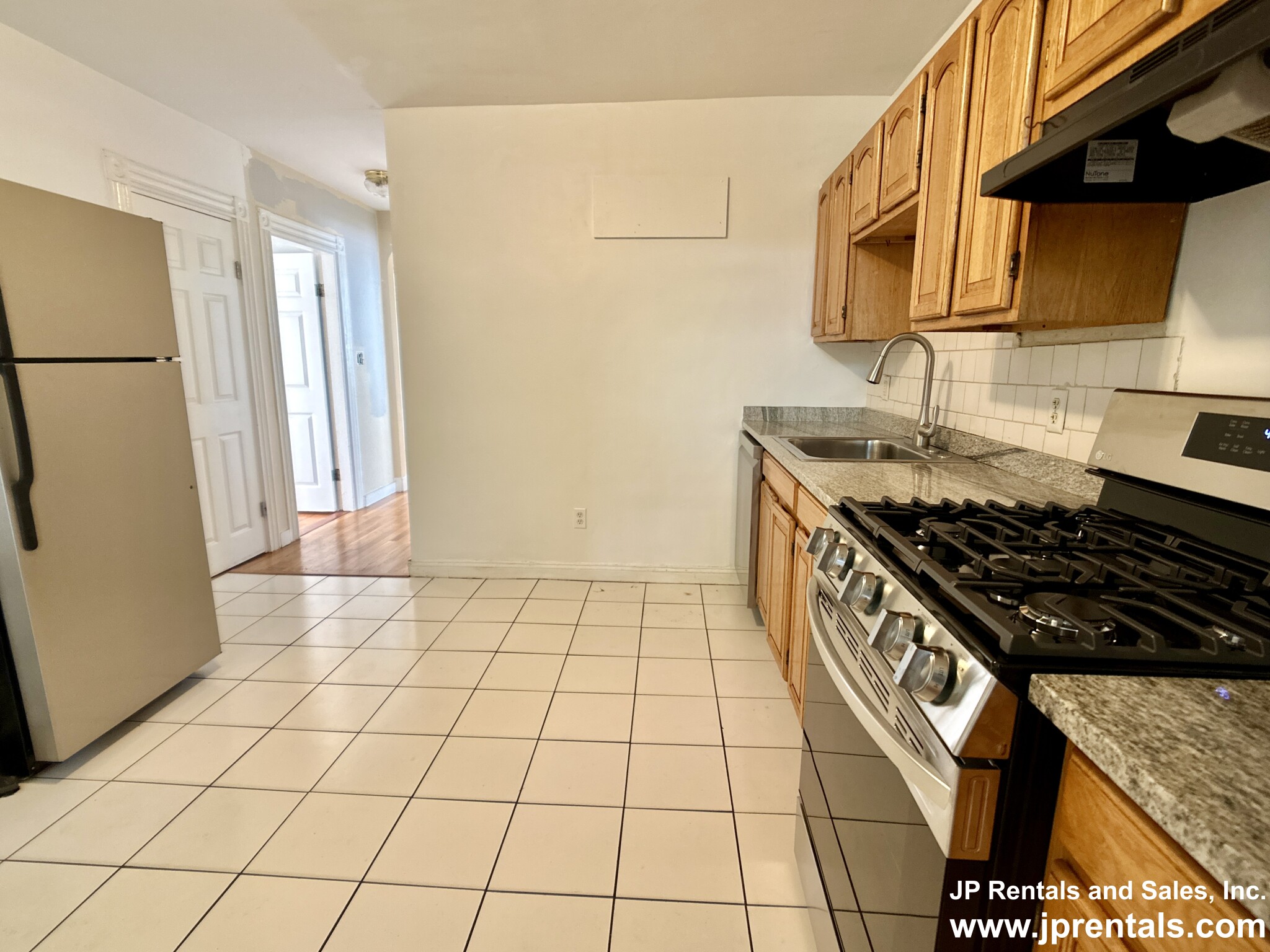 20 Egleston St, Jamaica Plain