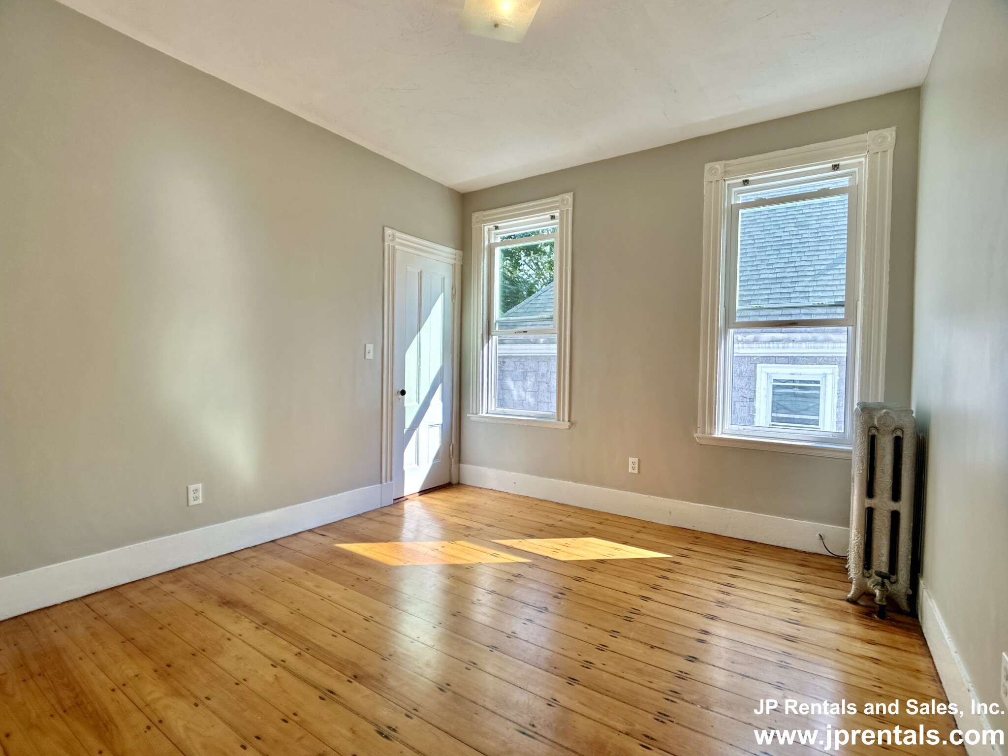 20 Egleston St, Jamaica Plain