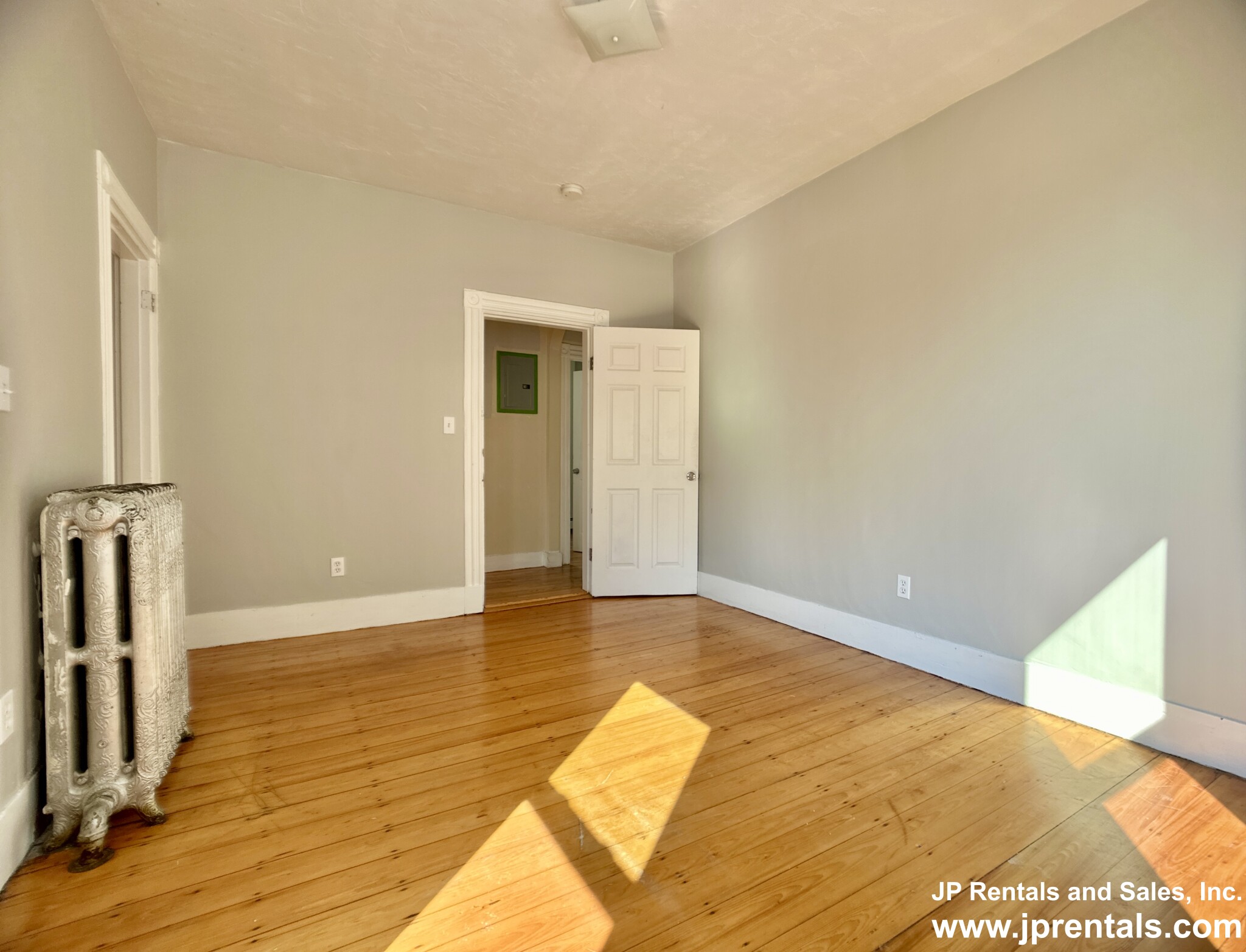 20 Egleston St, Jamaica Plain