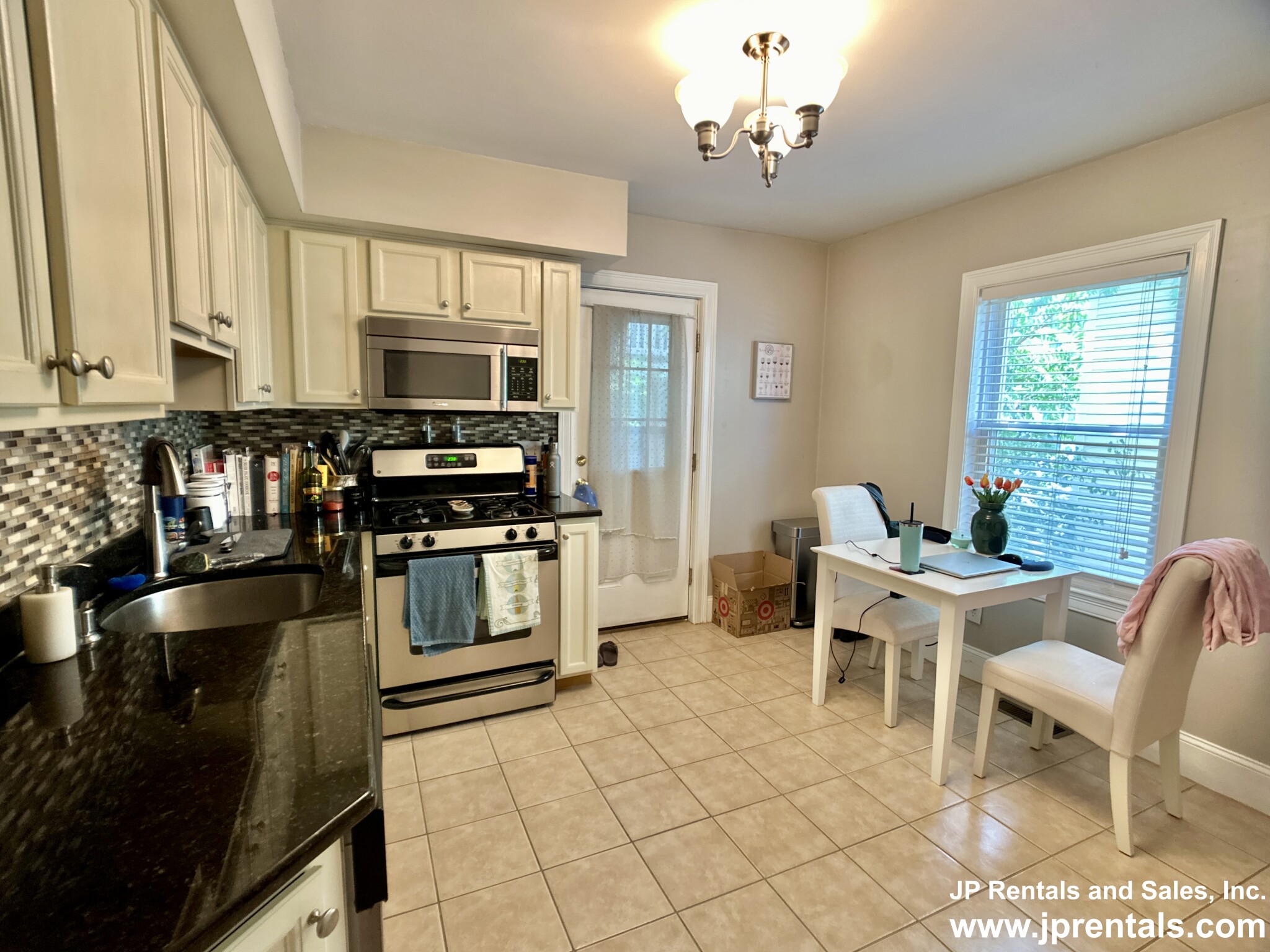 9 Barton St, Bleachery