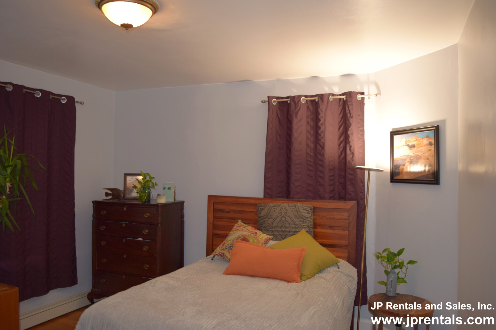 4 Nira Ave, Jamaica Plain