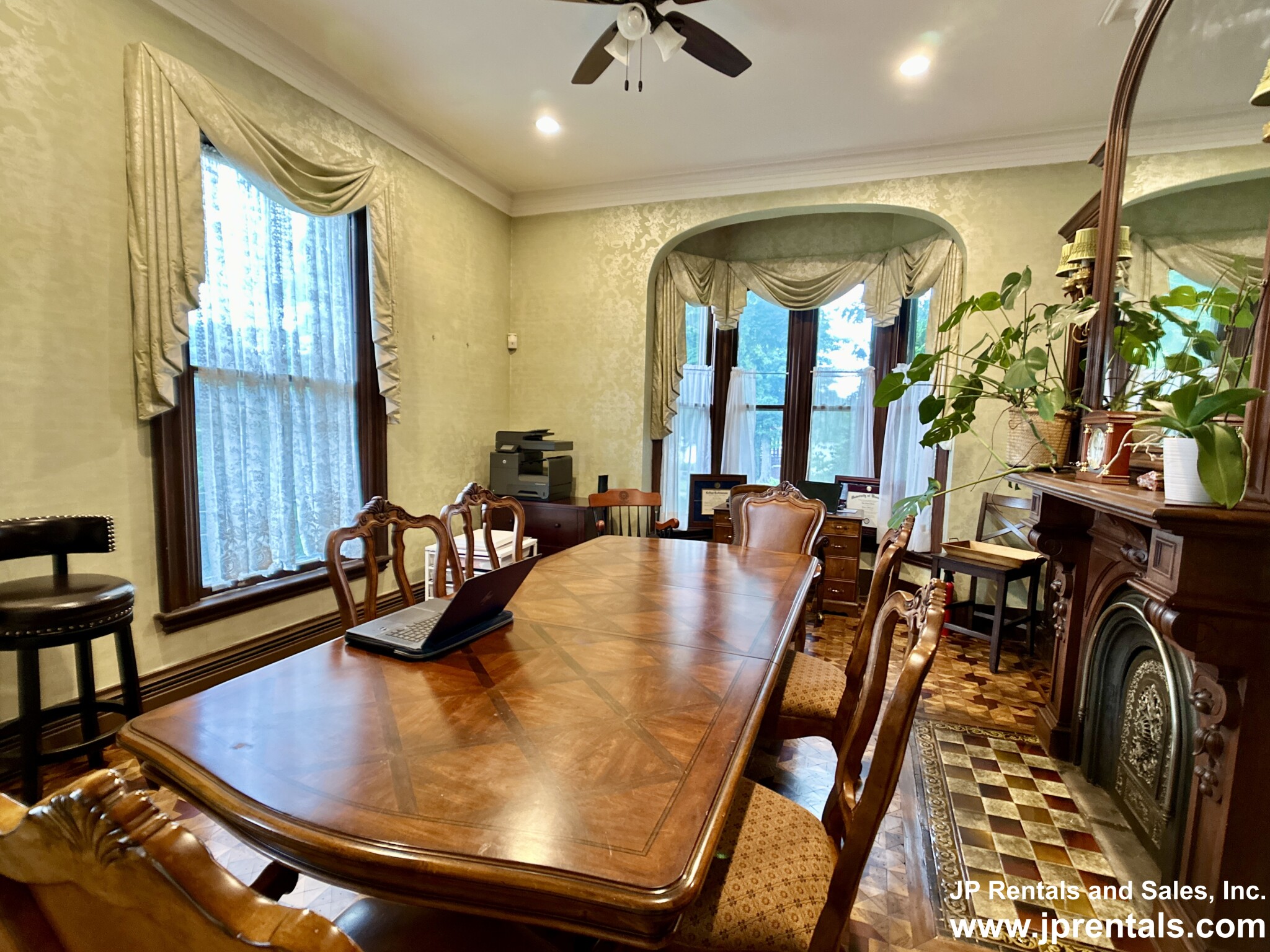 61 Pond St, Jamaica Plain